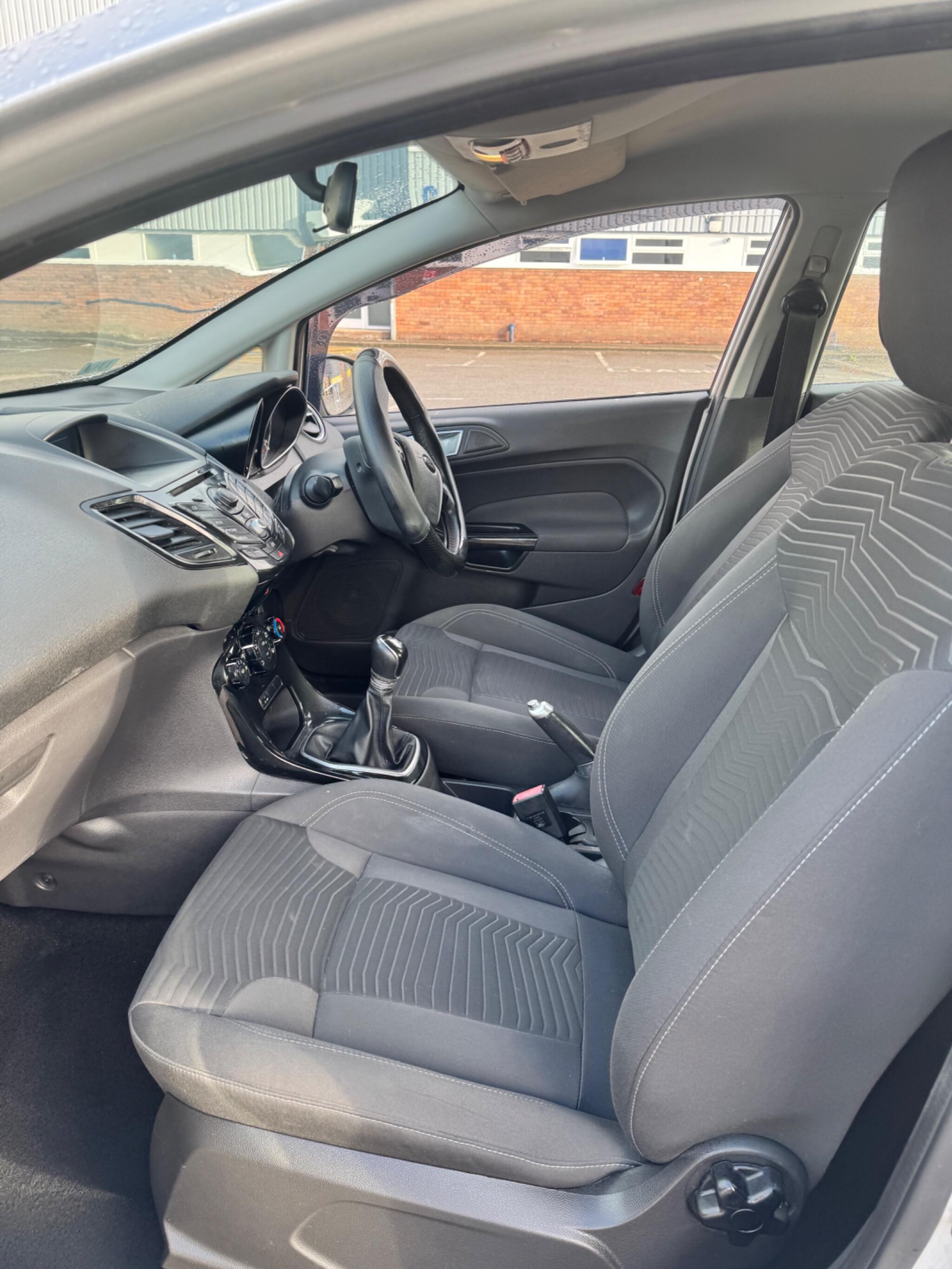 Ford Fiesta view 46