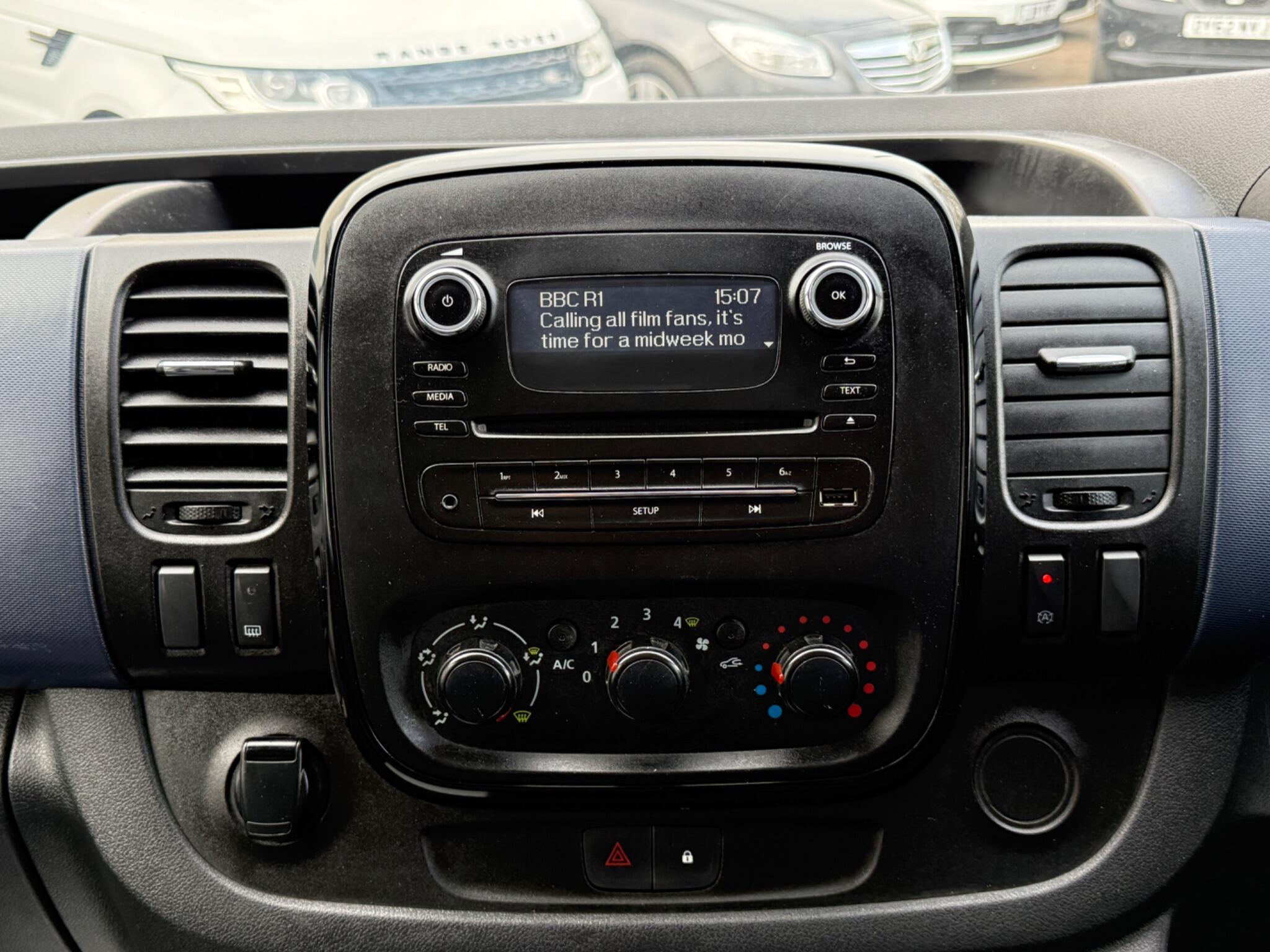 Vauxhall Vivaro - Image 57