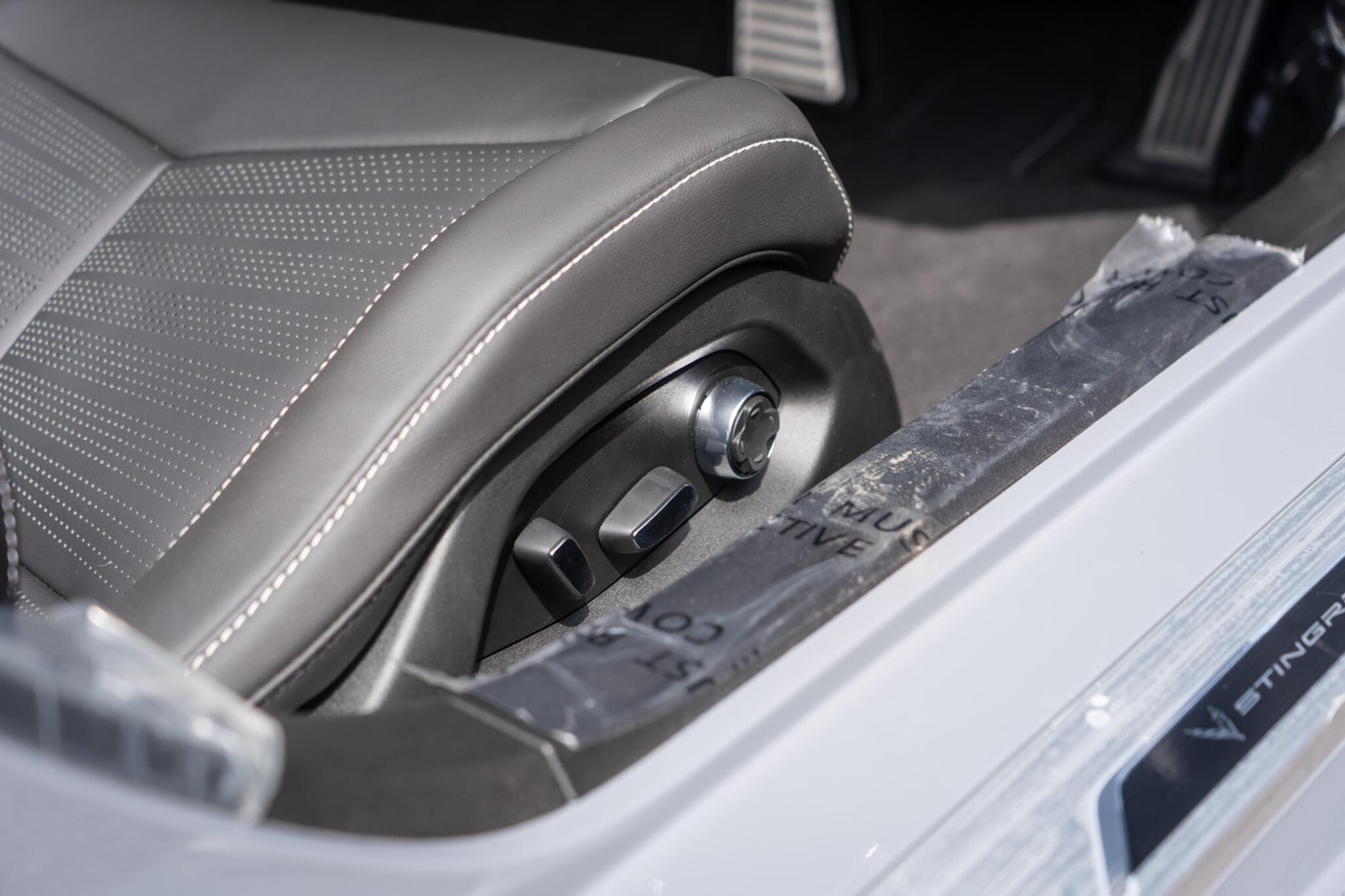 Chevrolet Corvette Stingray view 45