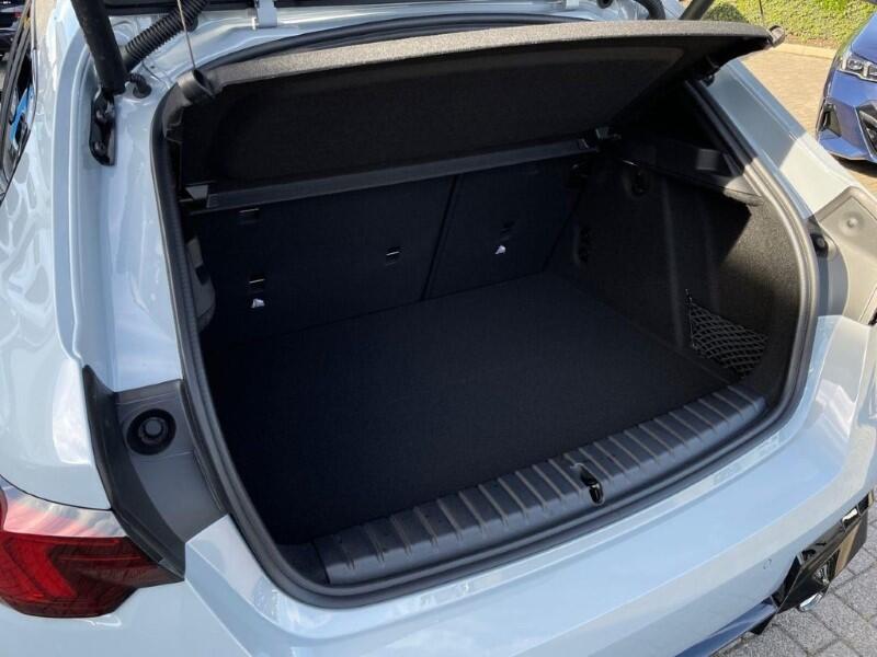 BMW 1 Series view 39