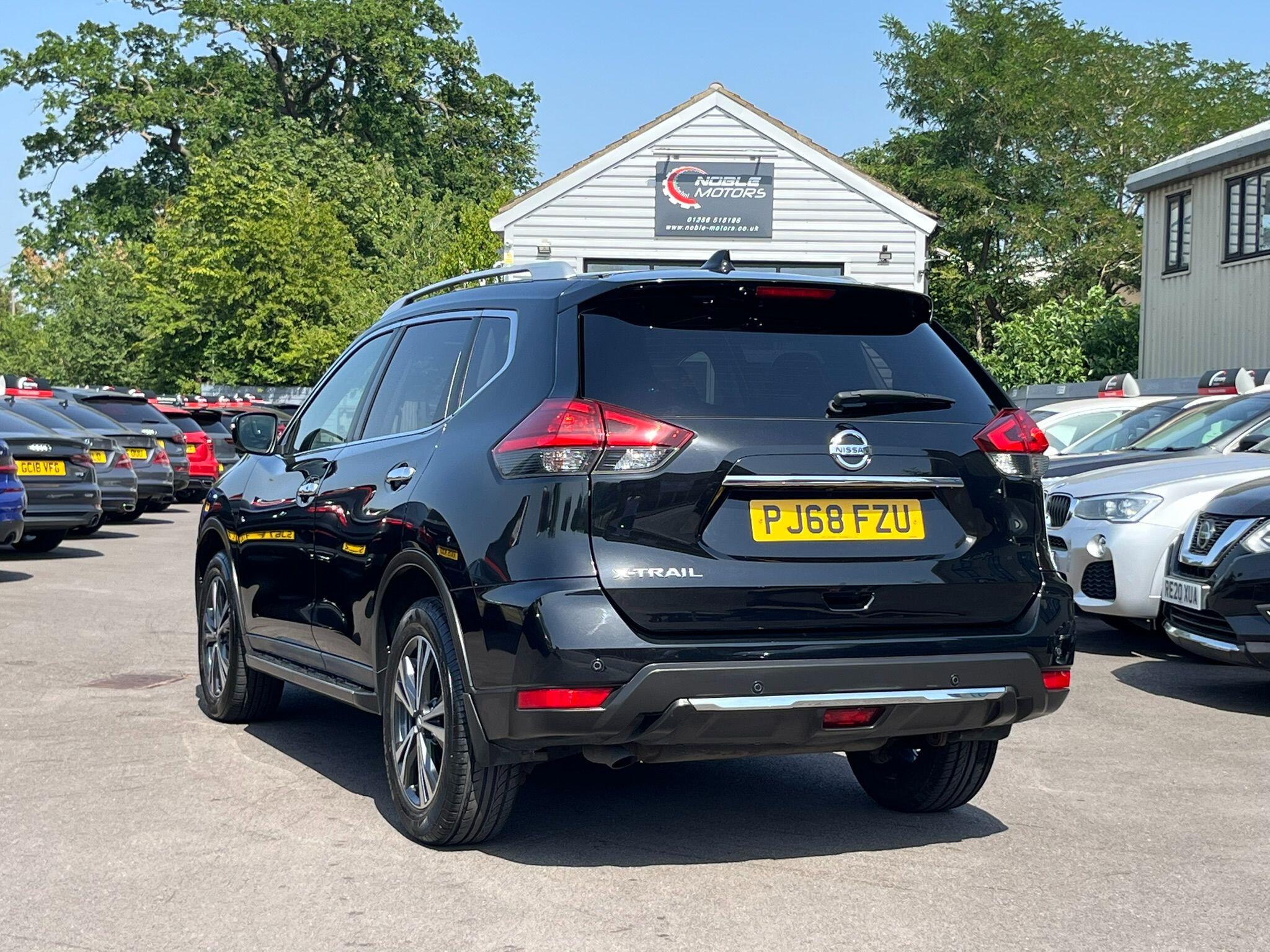 Nissan X-Trail view 5
