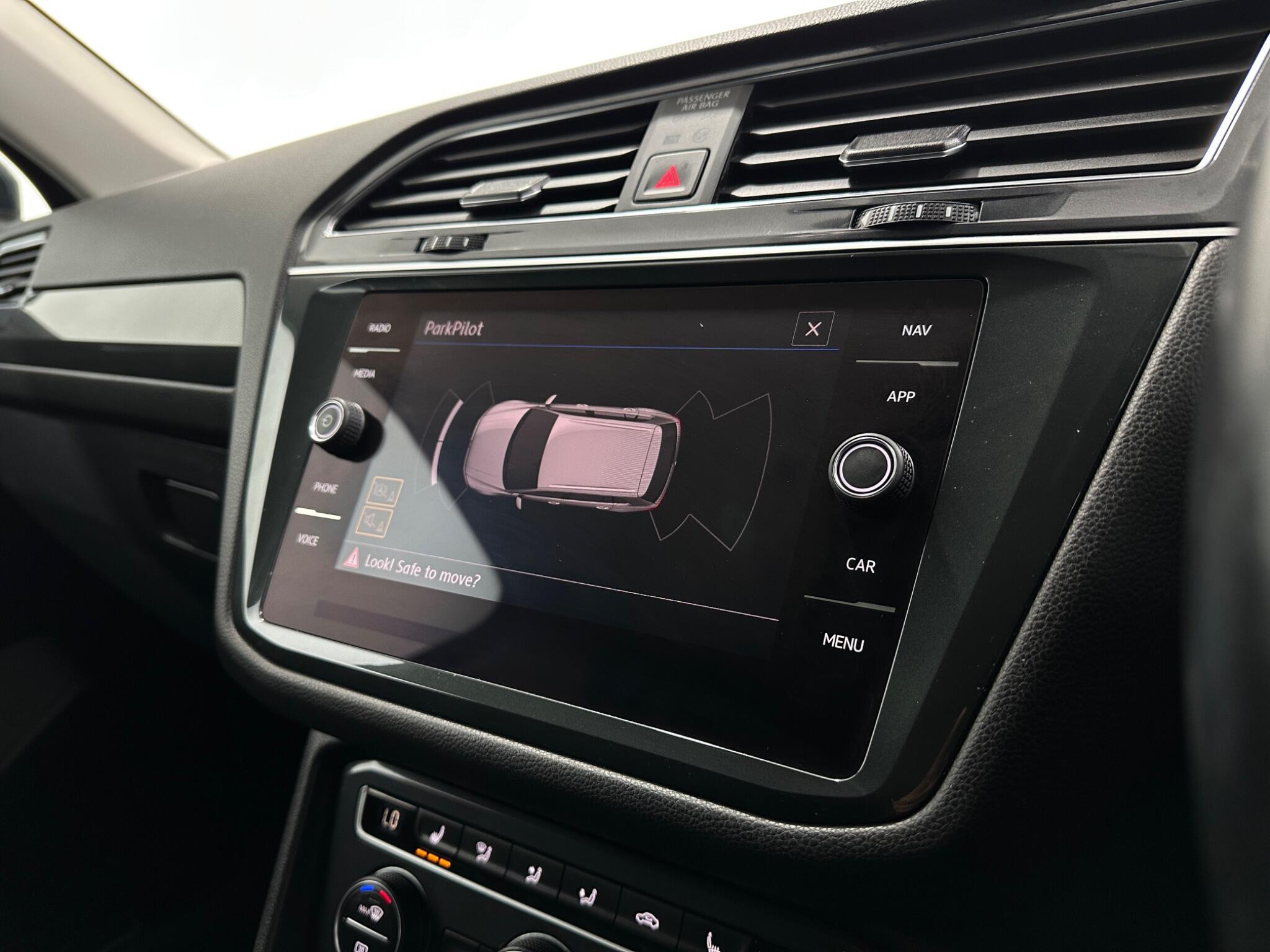 Volkswagen Tiguan Allspace view 23
