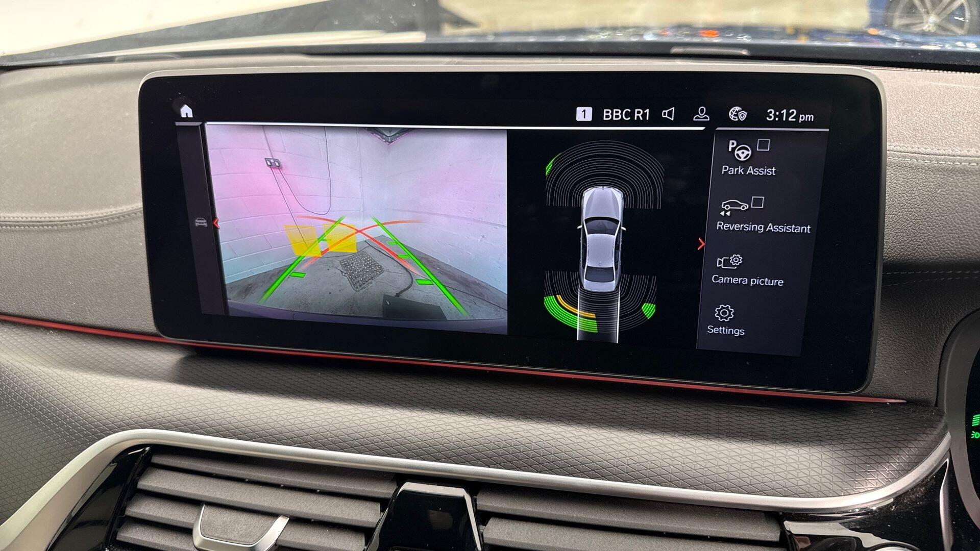 BMW 5 Series view 30