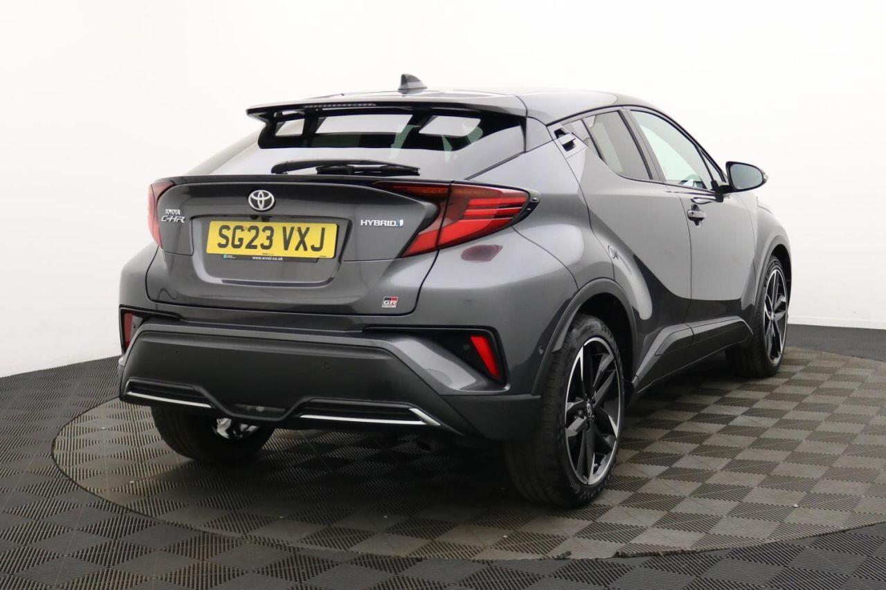 Toyota C-HR view 5