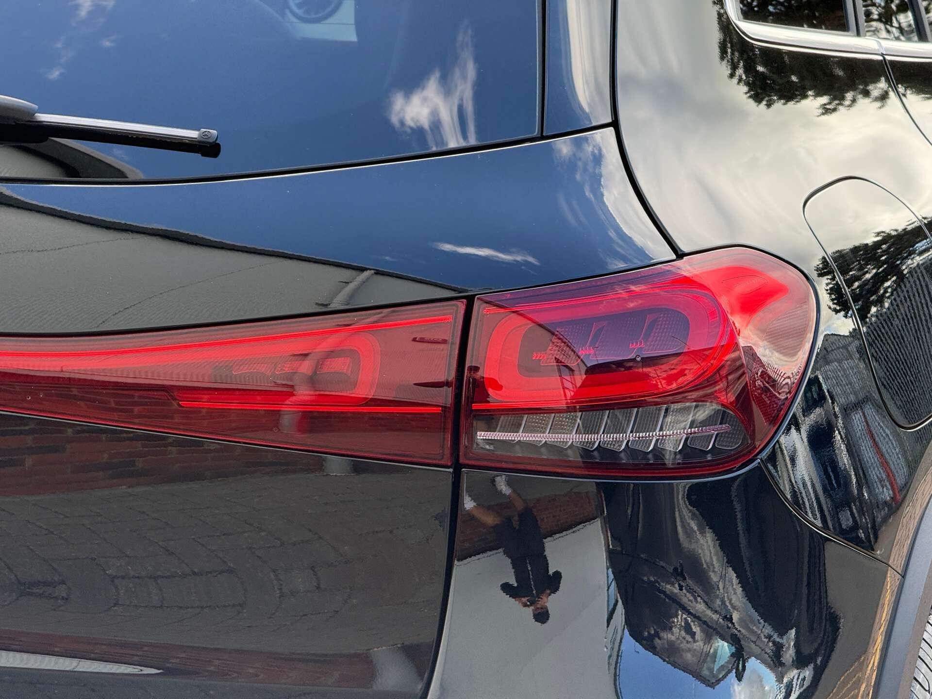 Mercedes-Benz EQA view 11