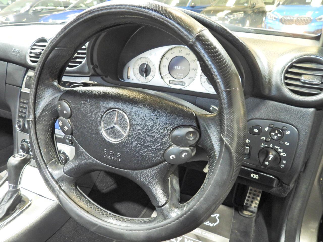 Mercedes-Benz CLK view 37