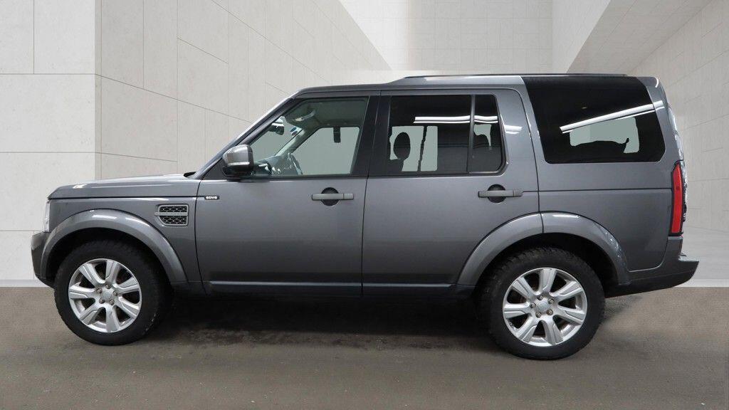 Land Rover Discovery view 10