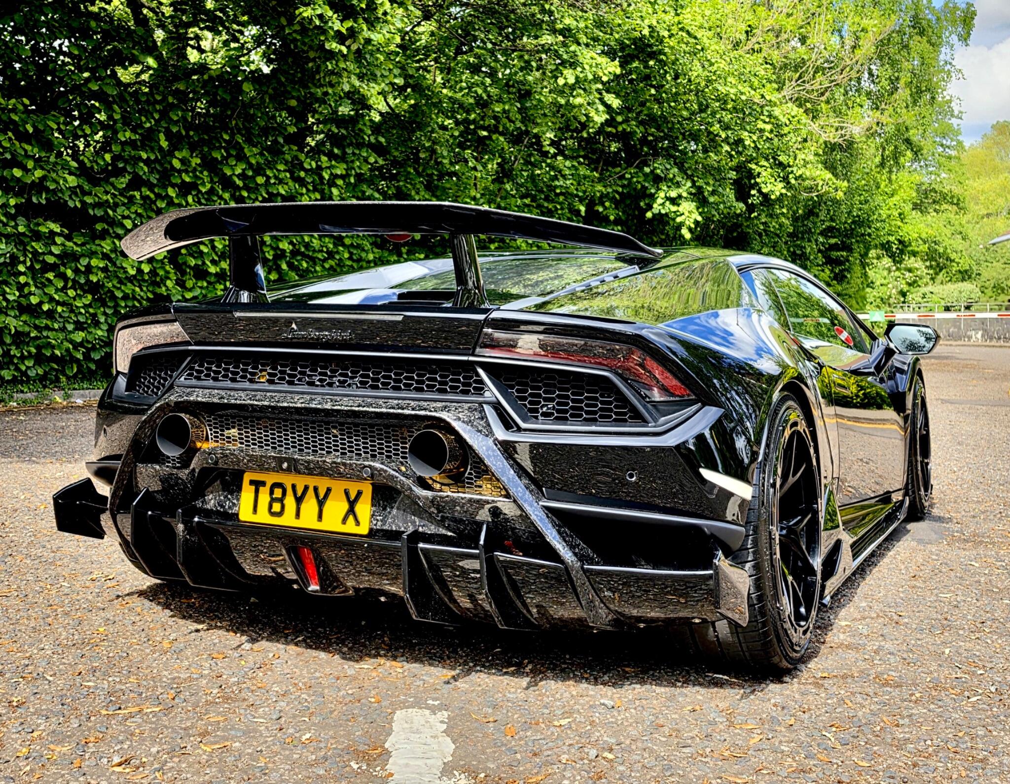 Lamborghini Huracan view 3