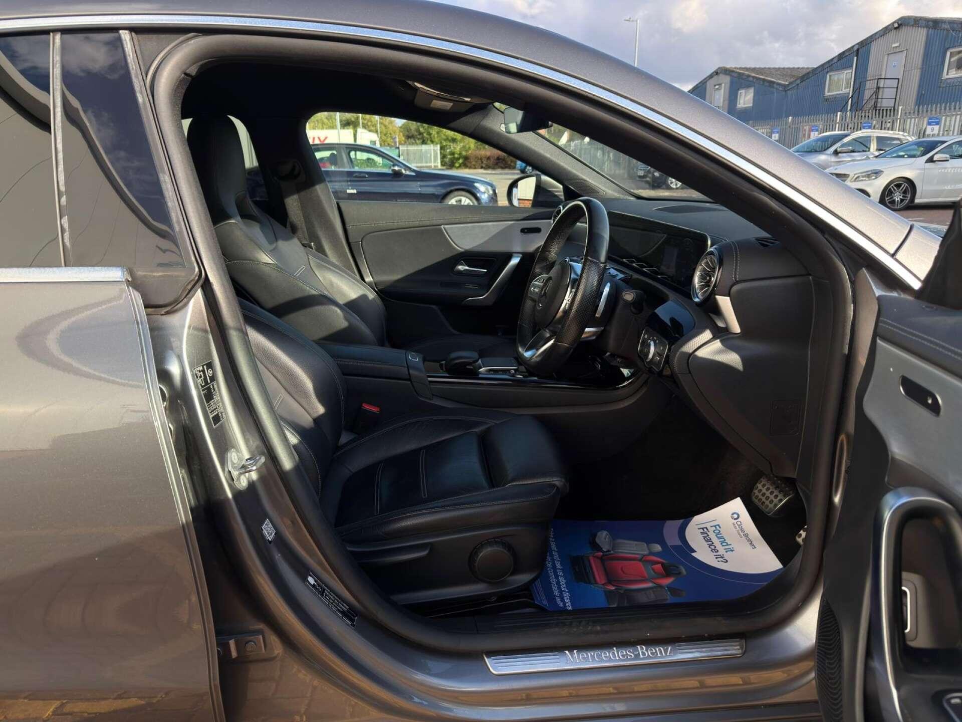Mercedes-Benz Cla view 20