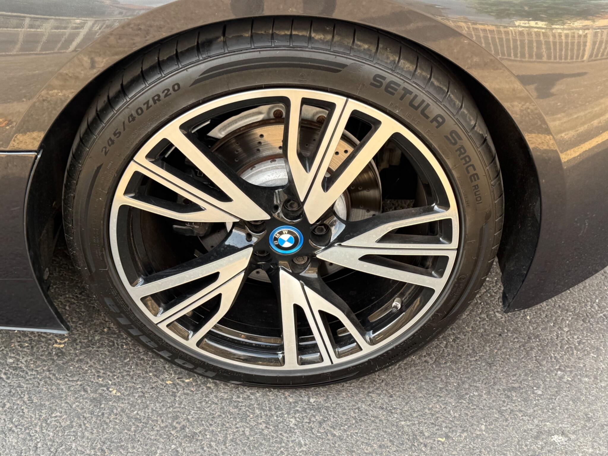 BMW I8 view 32