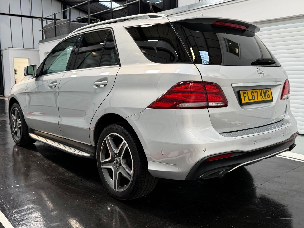 Mercedes-Benz Gle view 2
