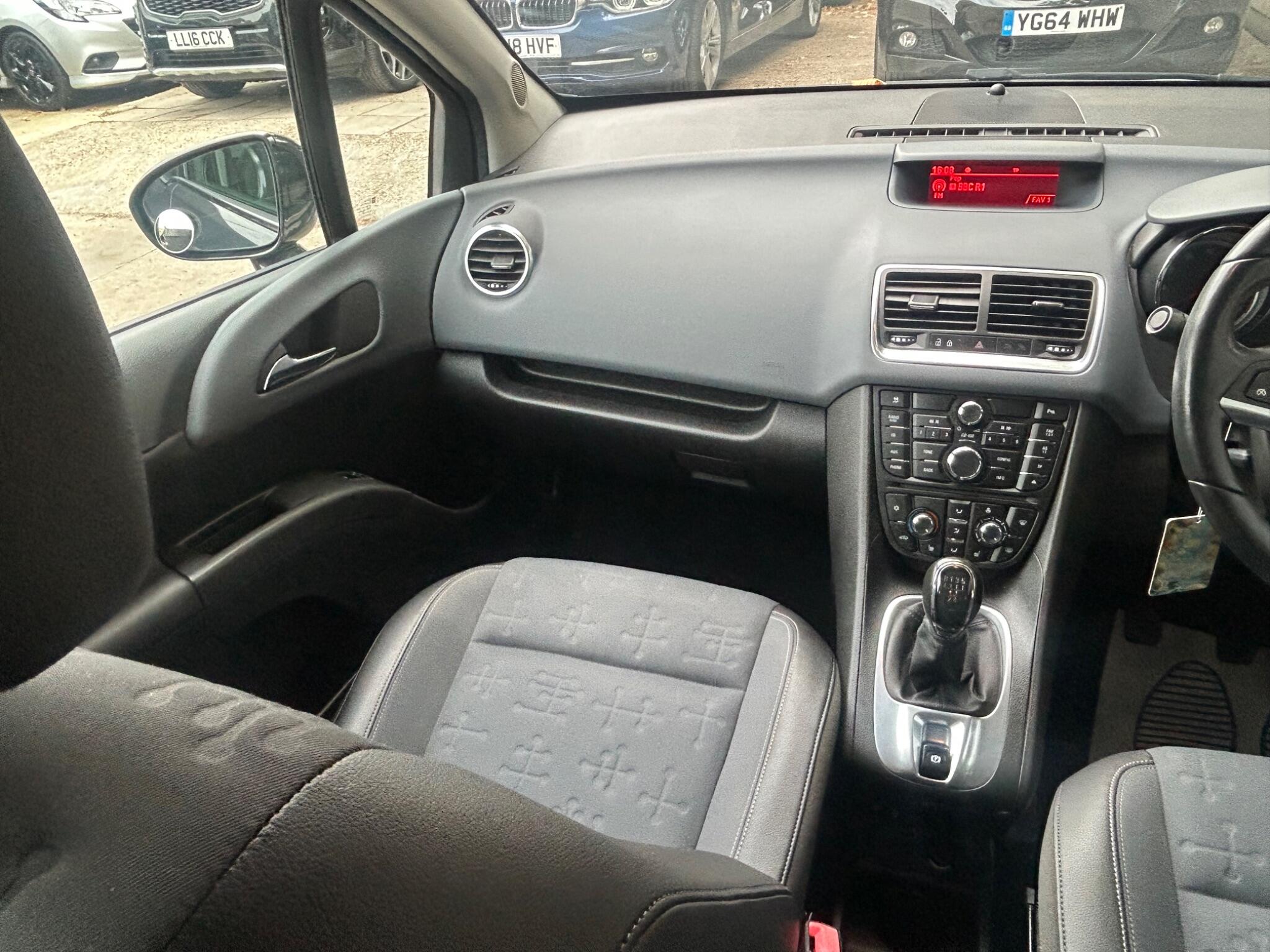Vauxhall Meriva view 26