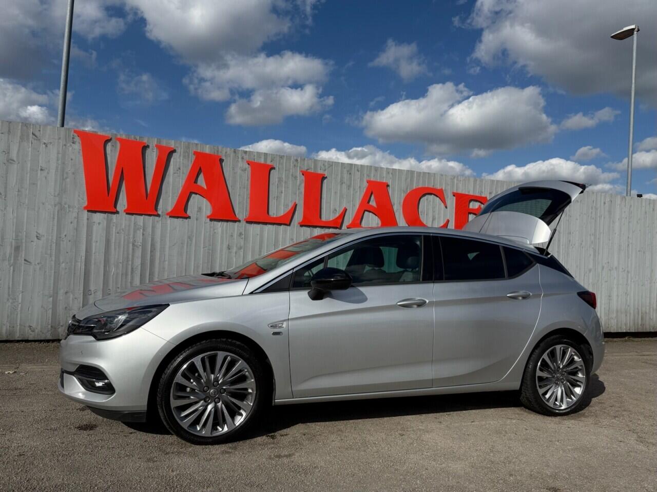 Vauxhall Astra view 11