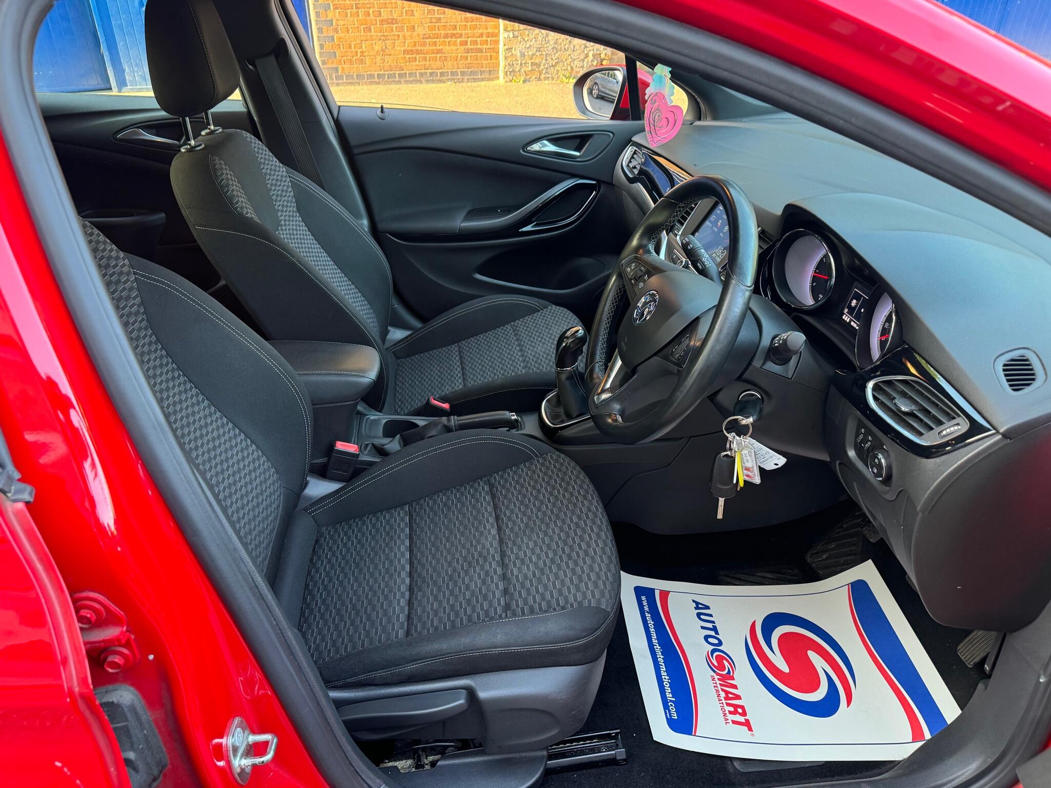 Vauxhall Astra view 14