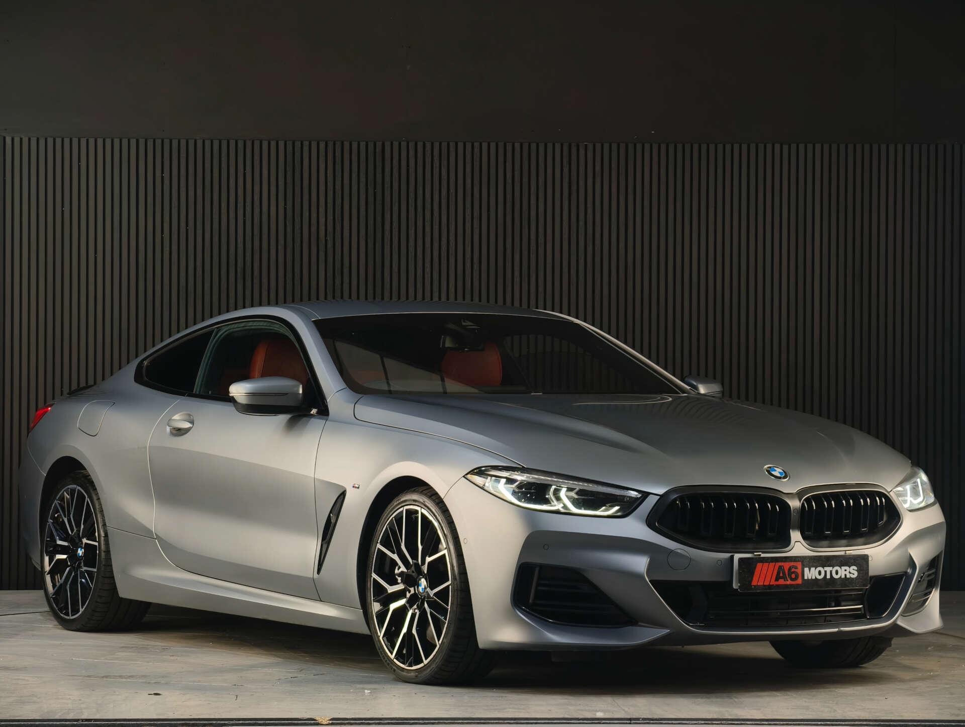BMW 8 Series view 9