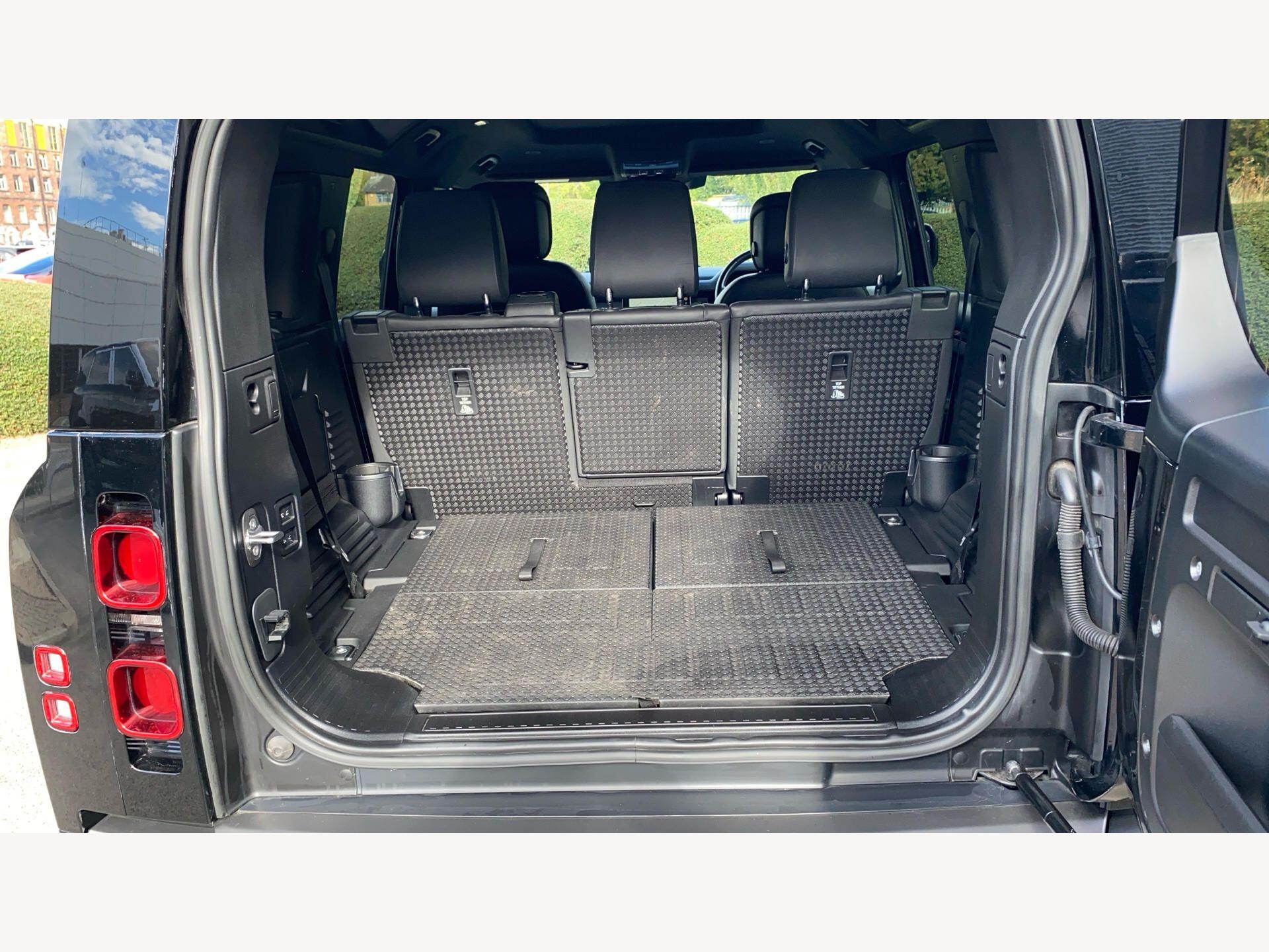 Land Rover Defender view 12