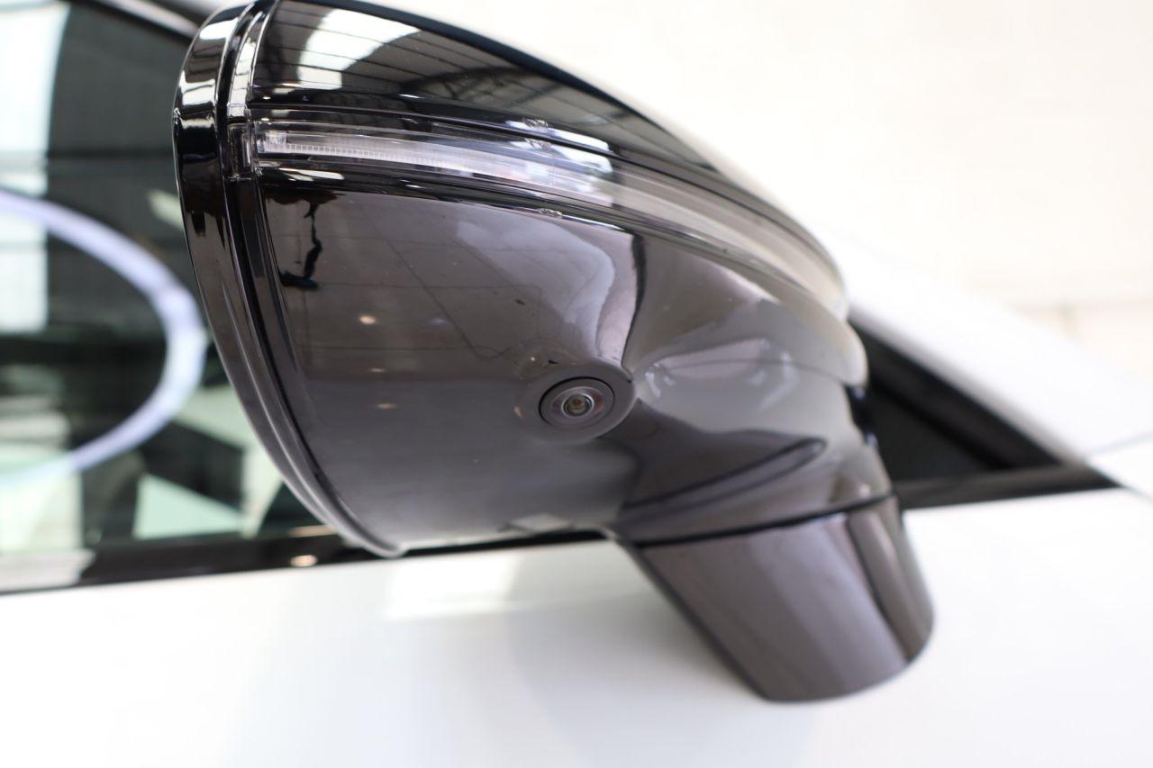 Porsche Cayenne view 12