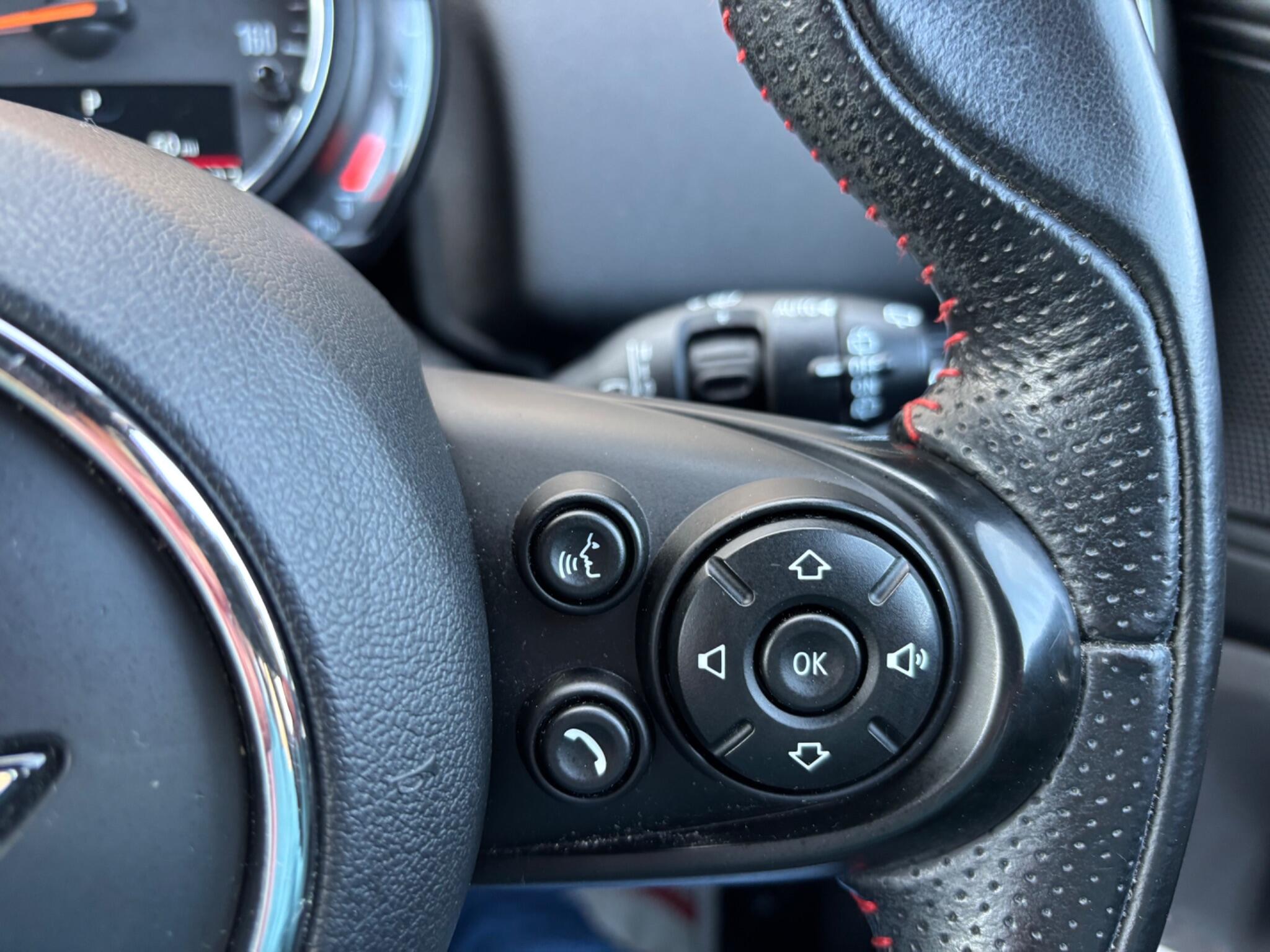 Mini Countryman view 28