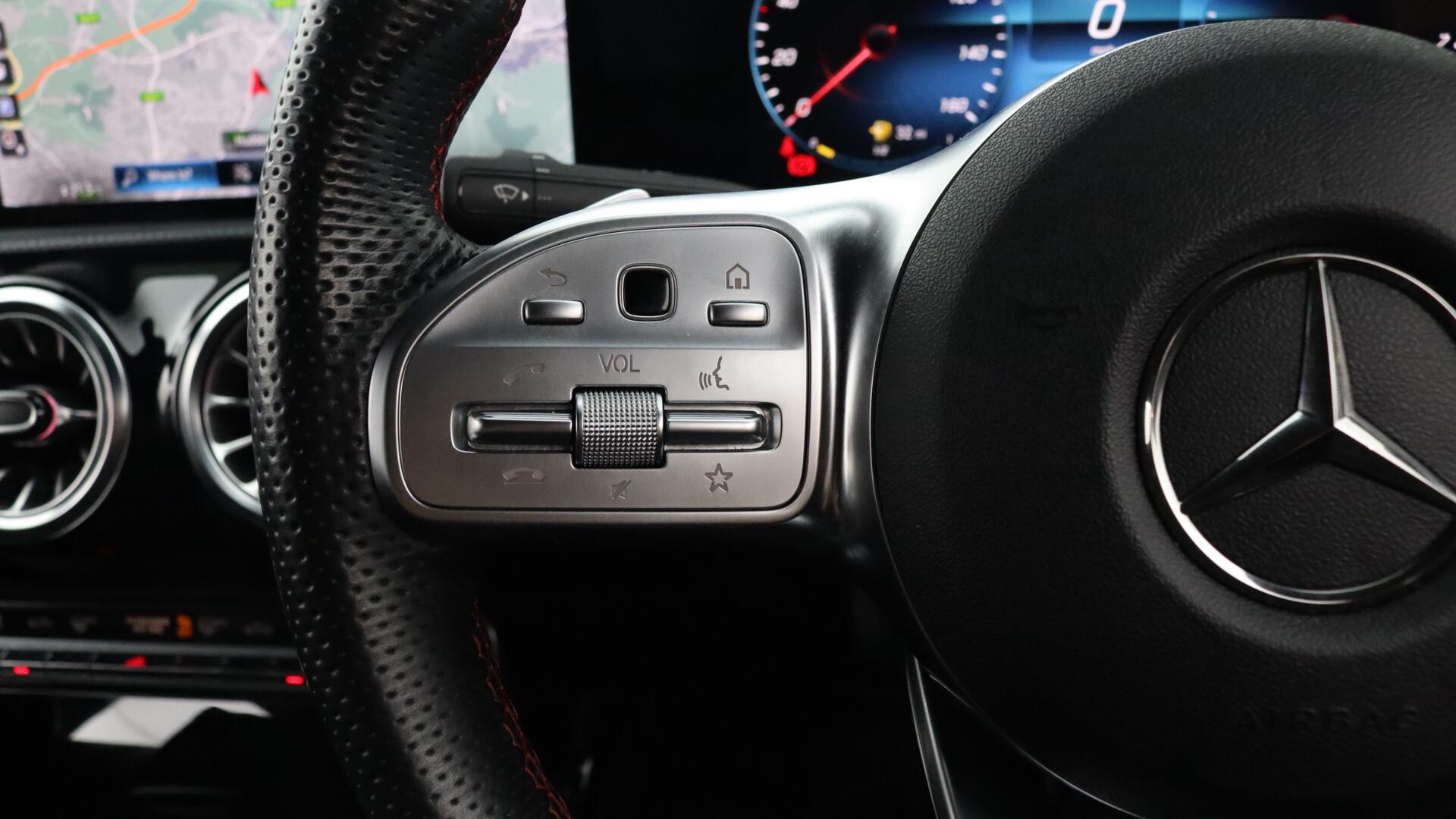 Mercedes-Benz Cla view 16