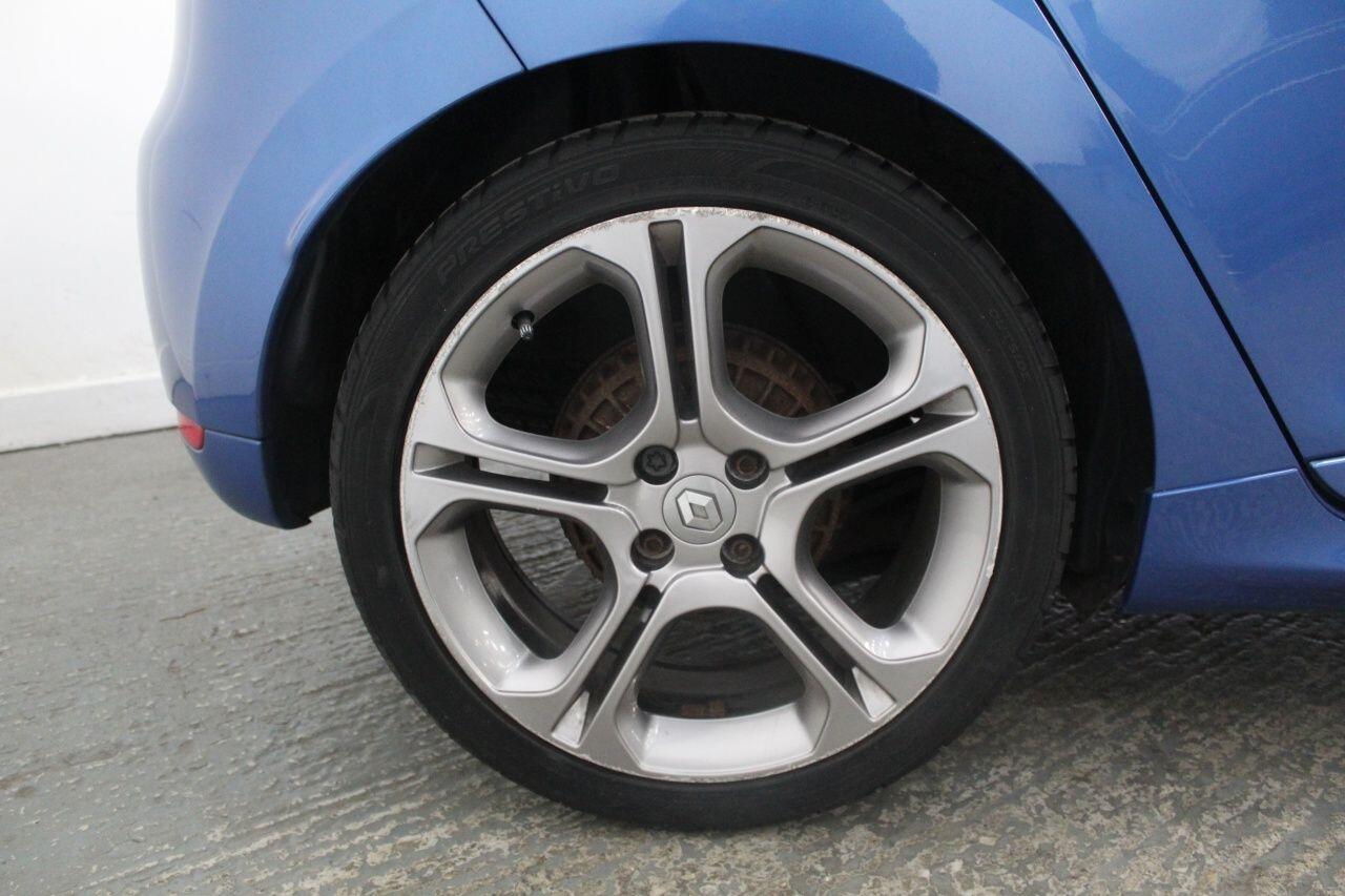 Renault Clio view 59
