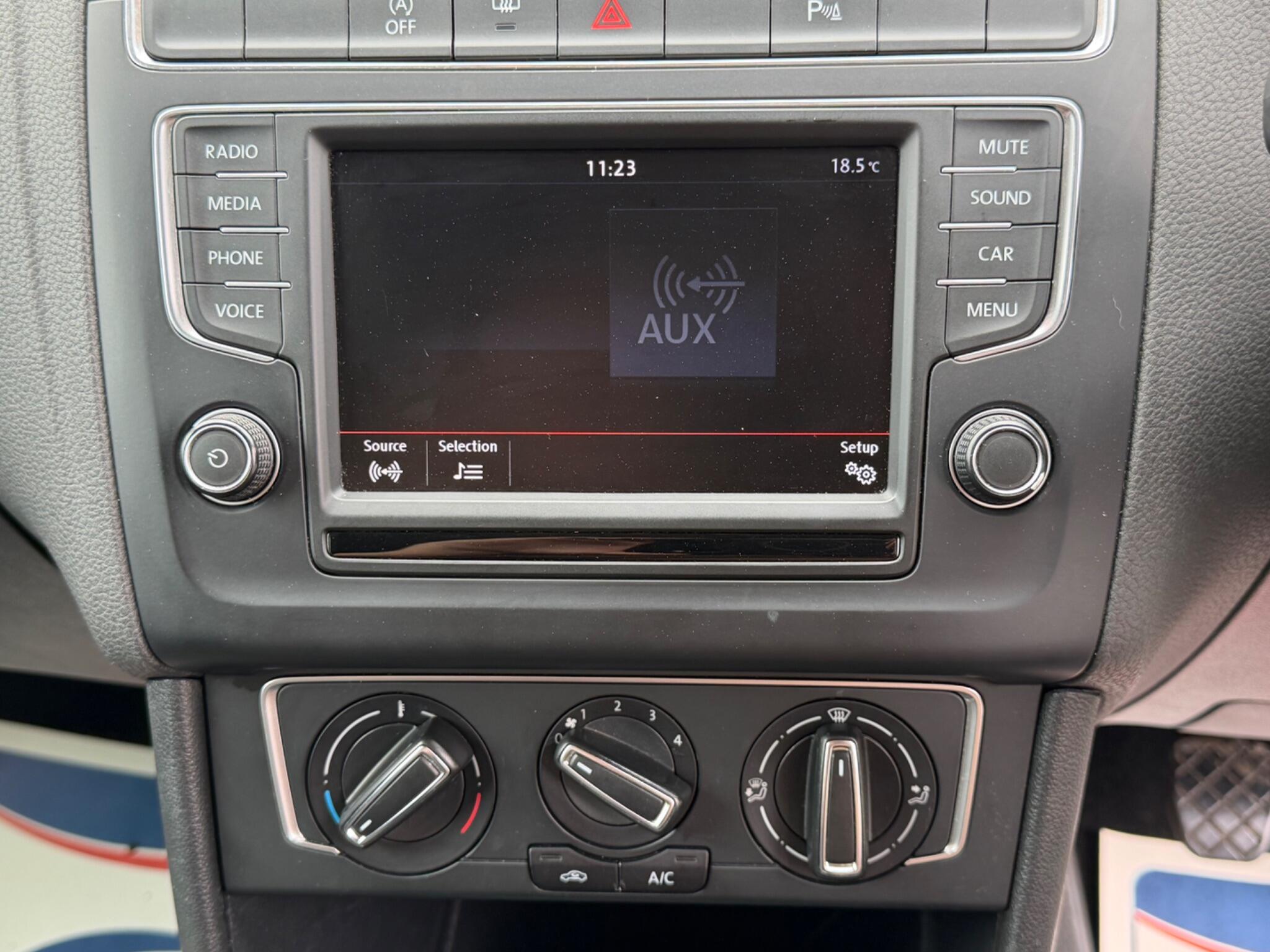 Volkswagen Polo view 30