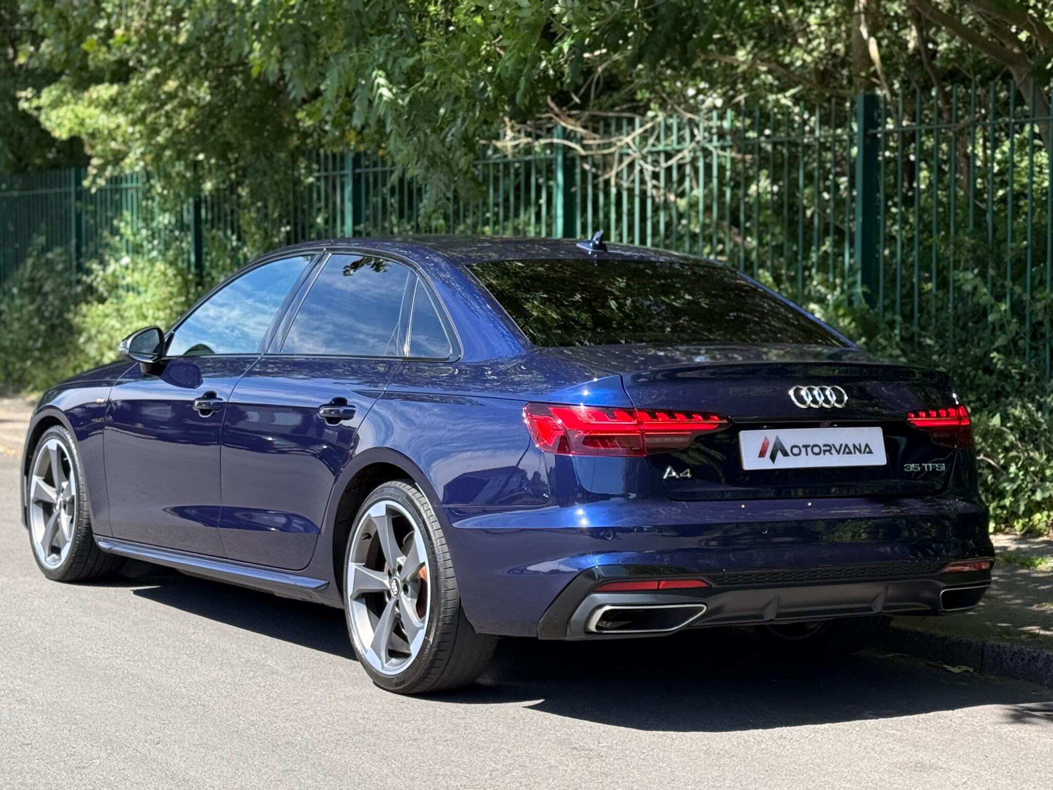 Audi A4 view 8
