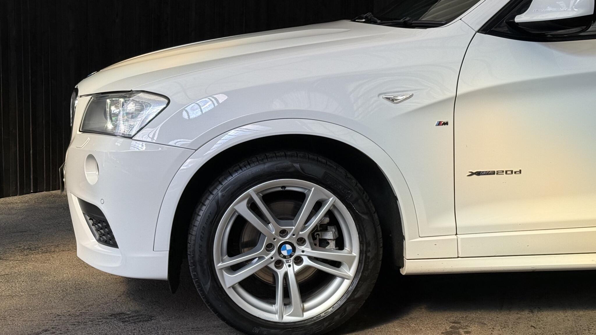 BMW X3 view 8