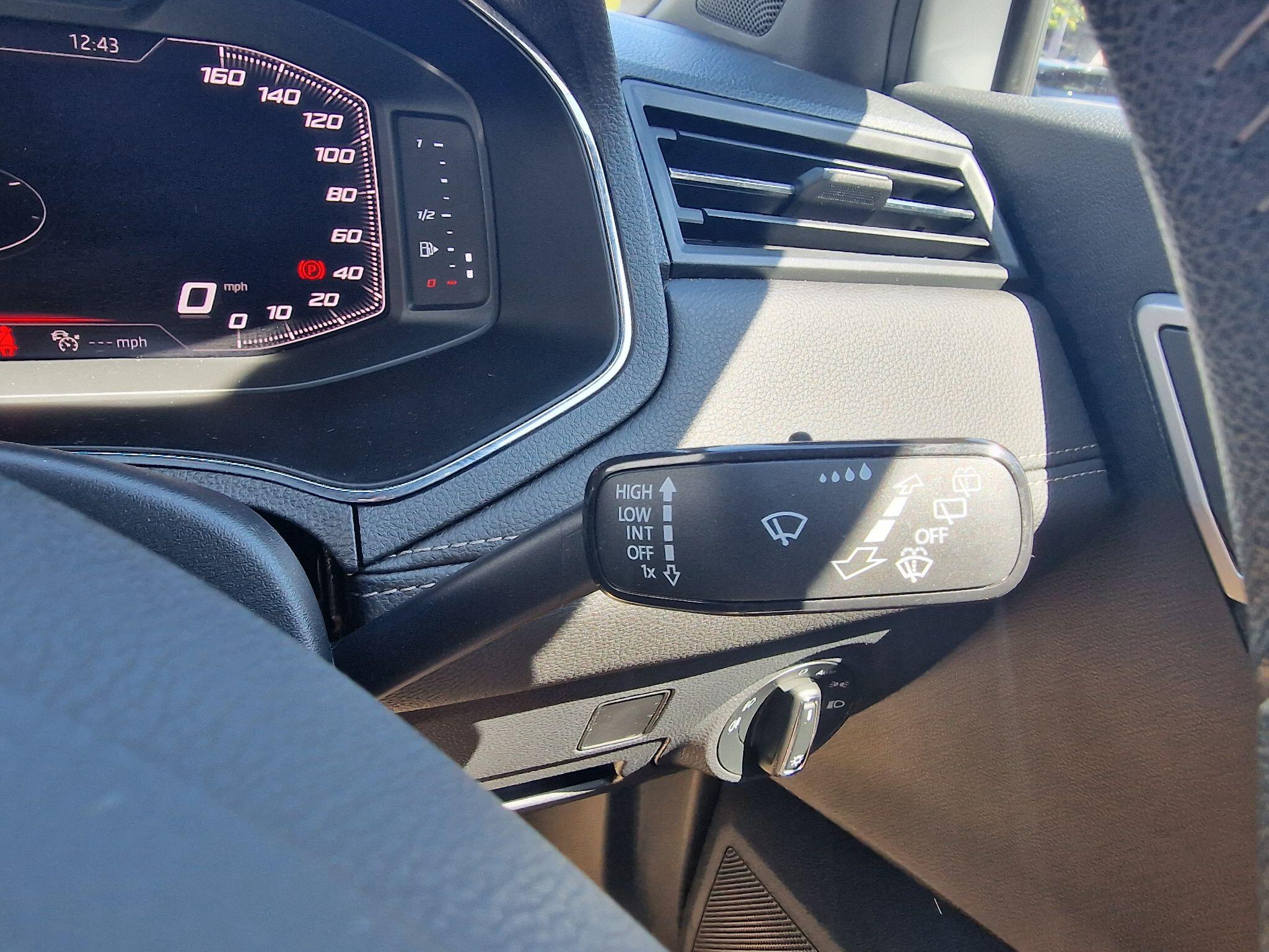 Seat Ibiza view 25