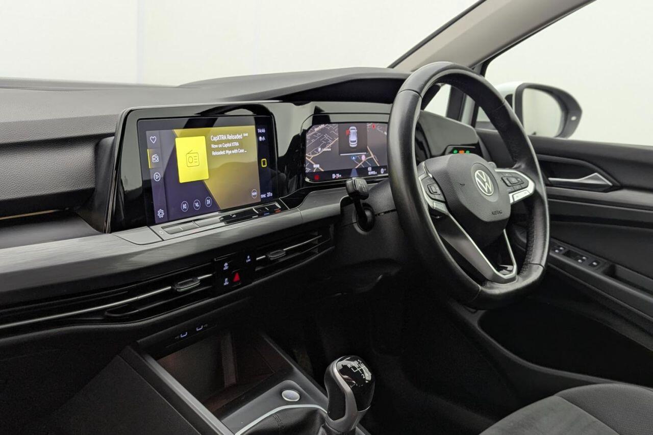 Volkswagen Golf view 23
