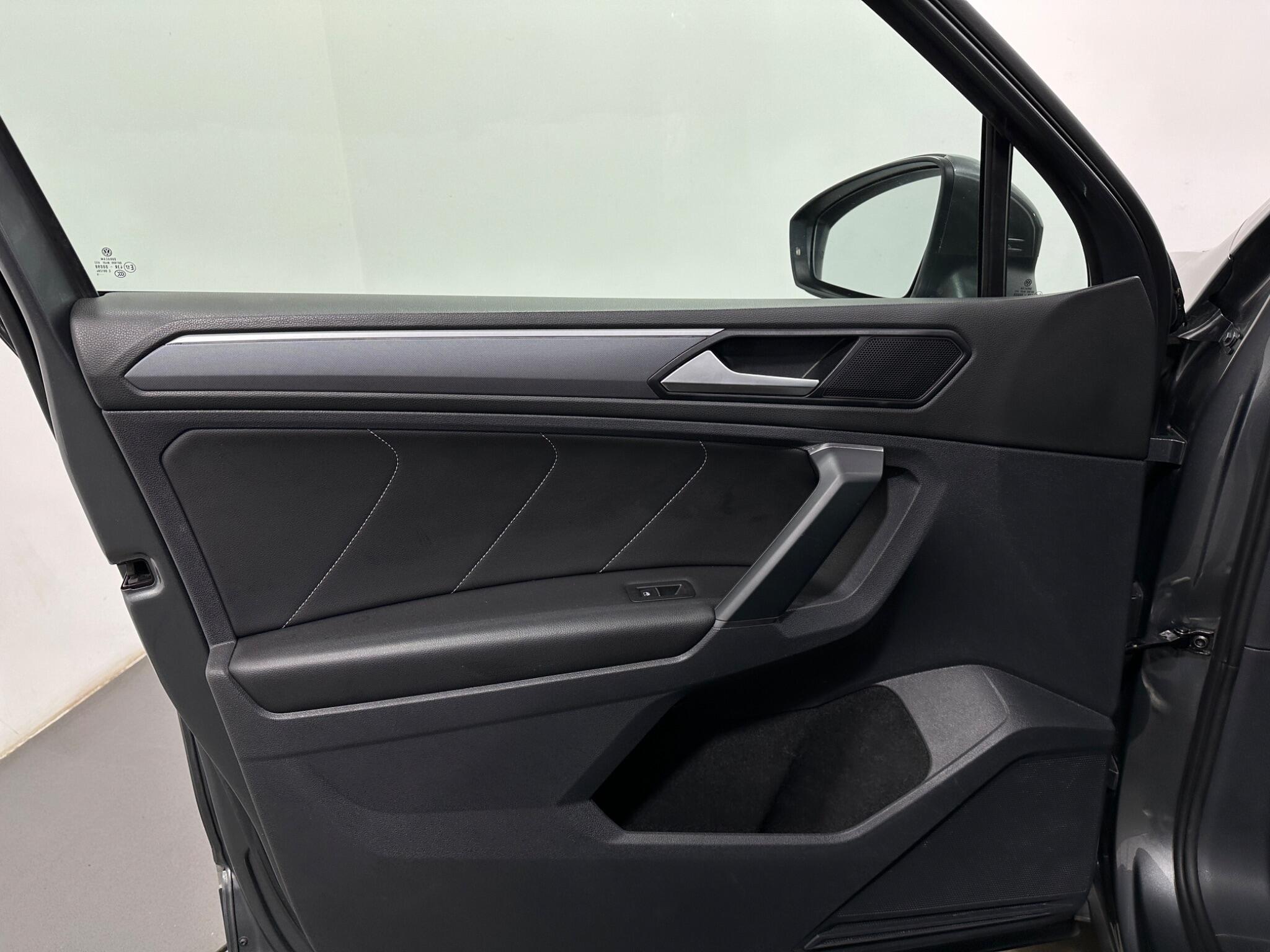 Volkswagen Tiguan view 39
