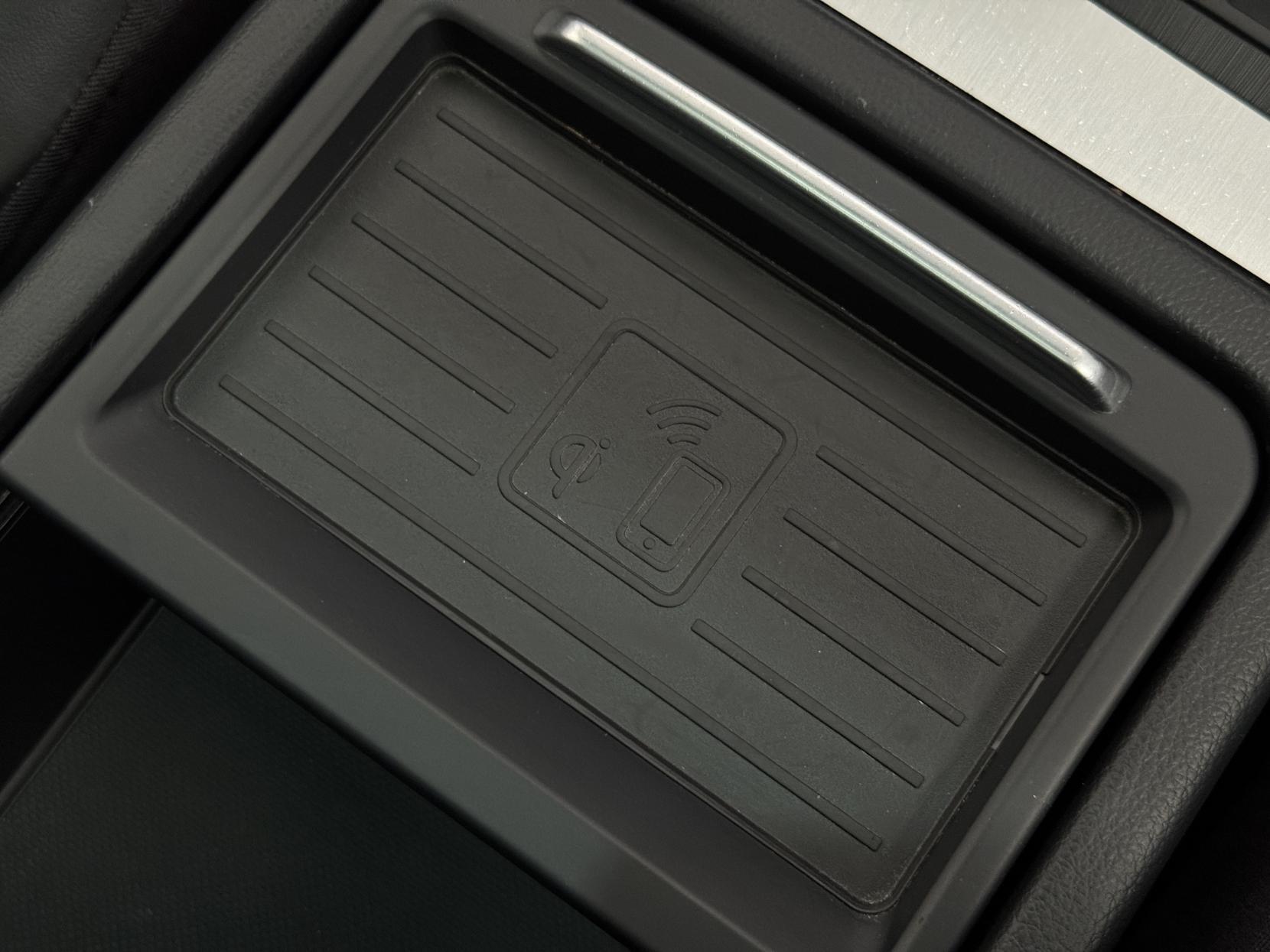 Audi Q5 view 38