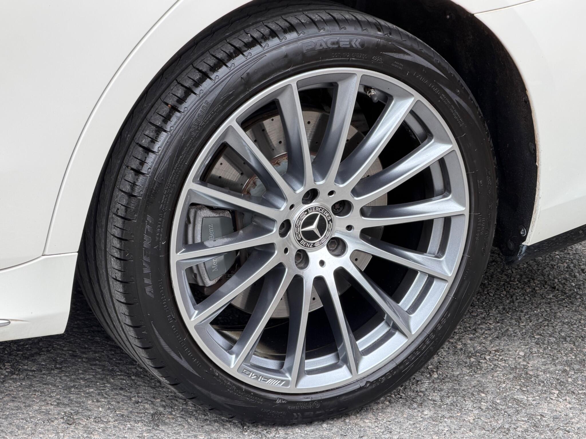 Mercedes-Benz S-Class view 59