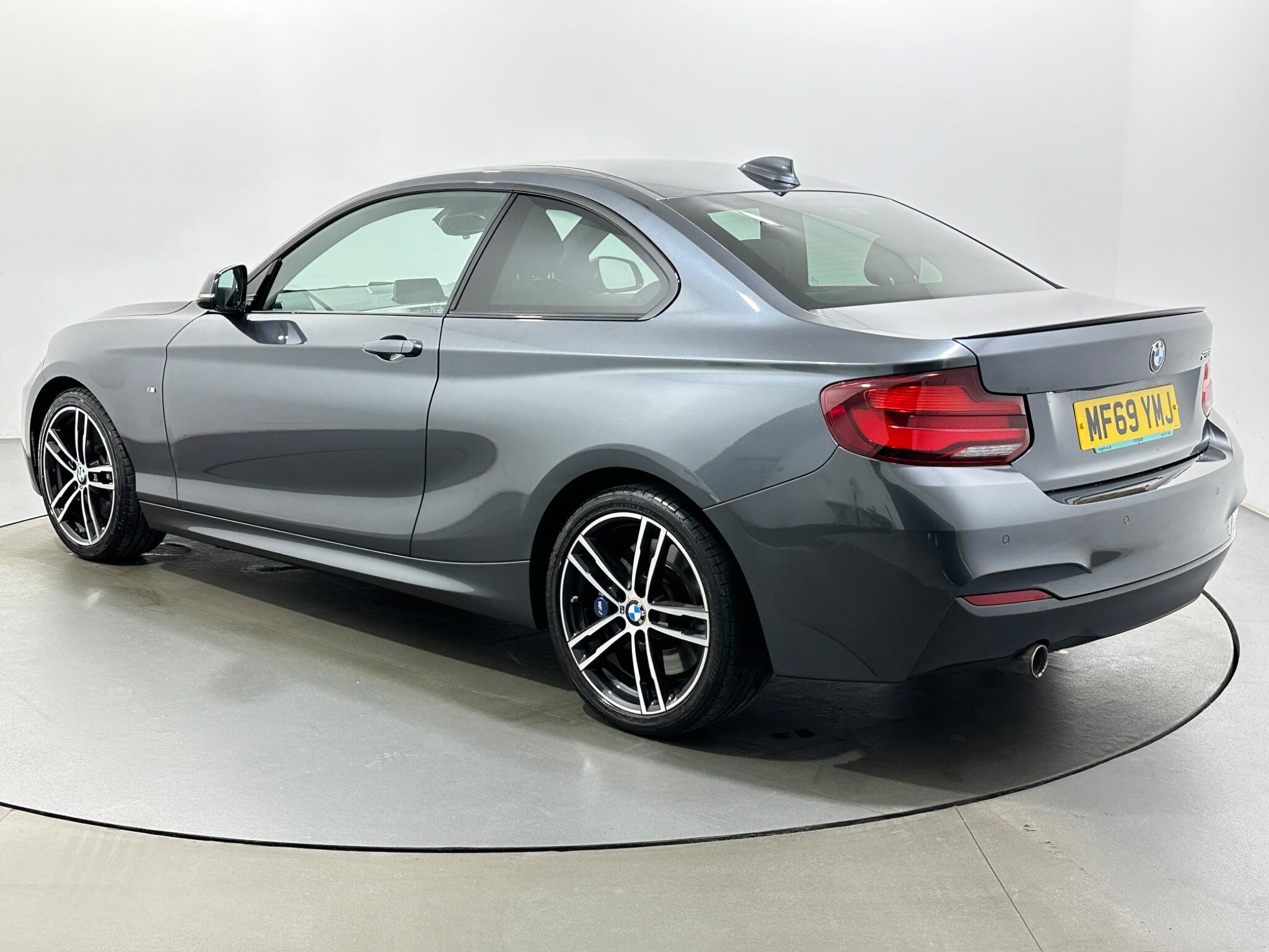 BMW 2 Series view 6
