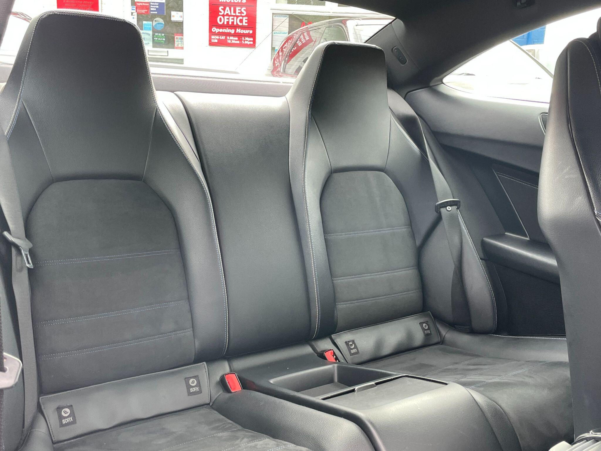 Mercedes-Benz C-Class view 17