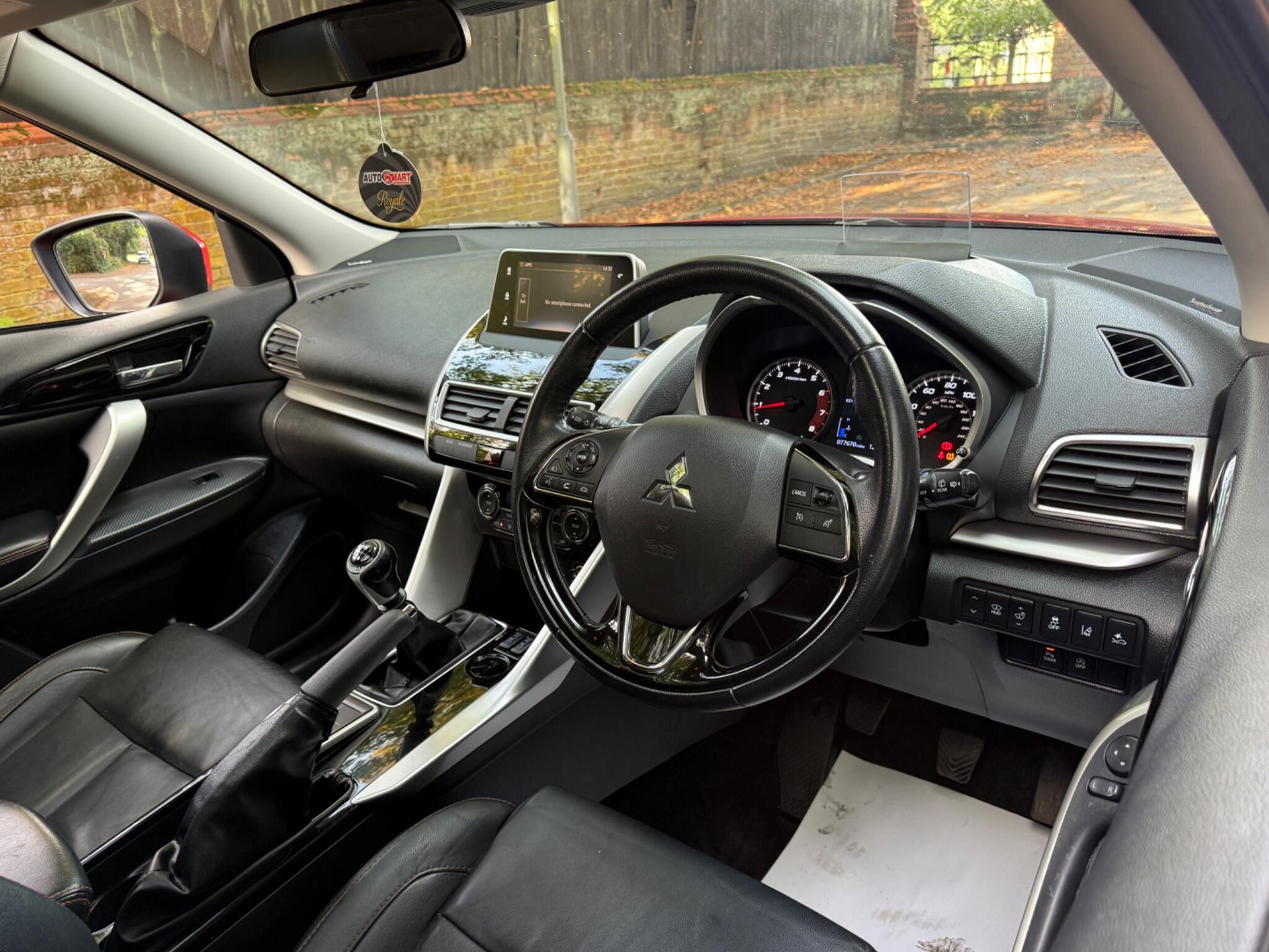 Mitsubishi Eclipse Cross - Image 3