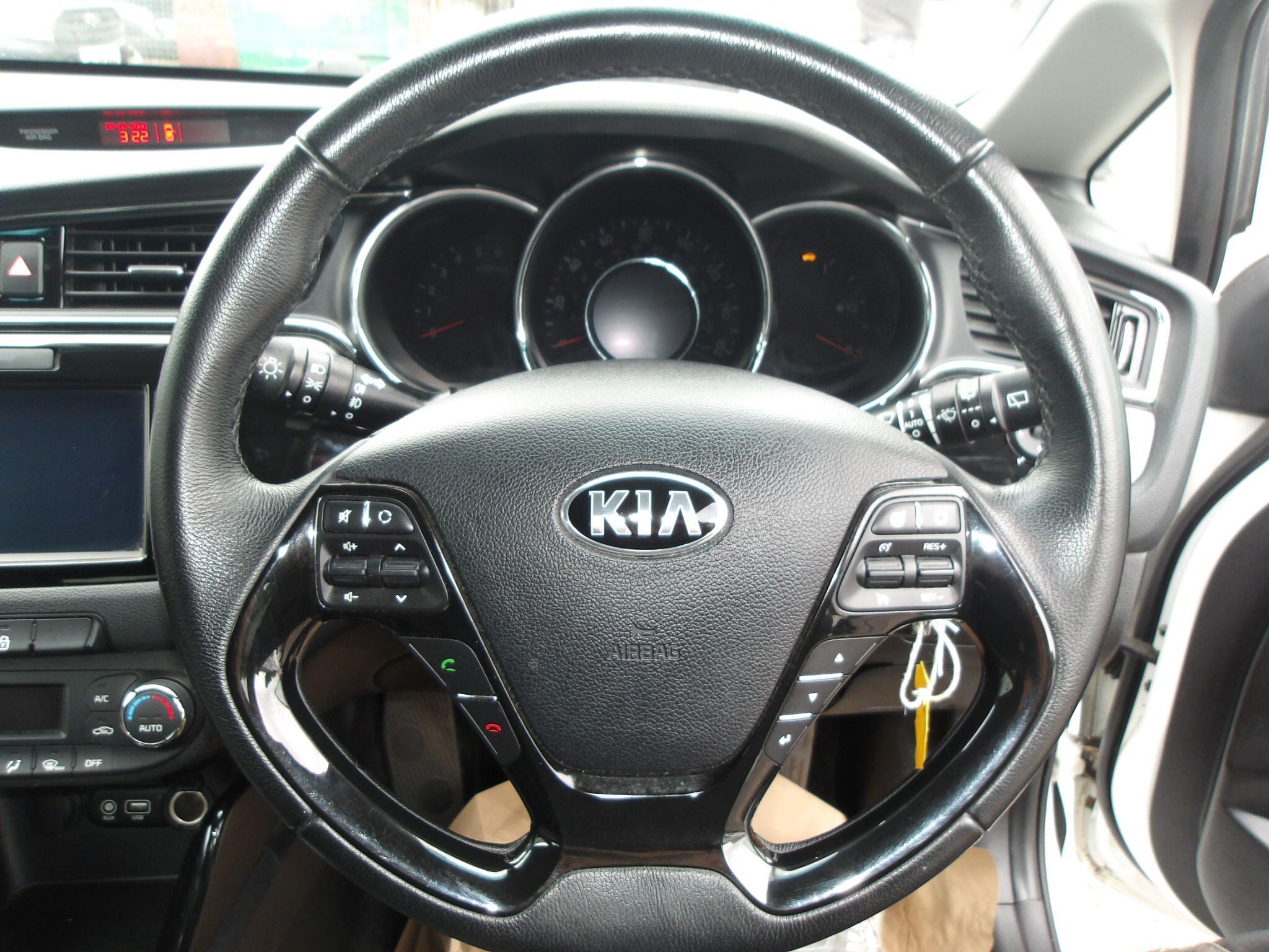 Kia Ceed view 12