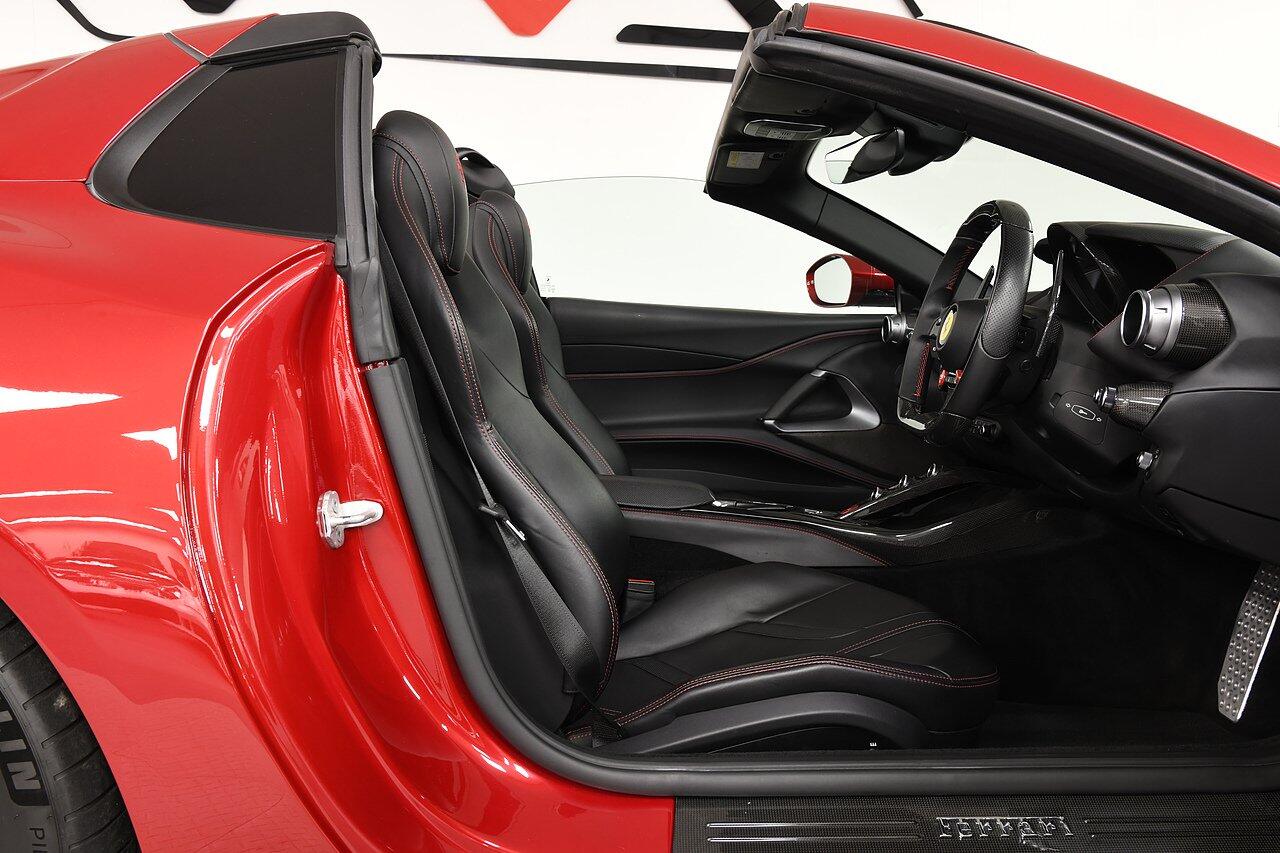 Ferrari 812 view 6