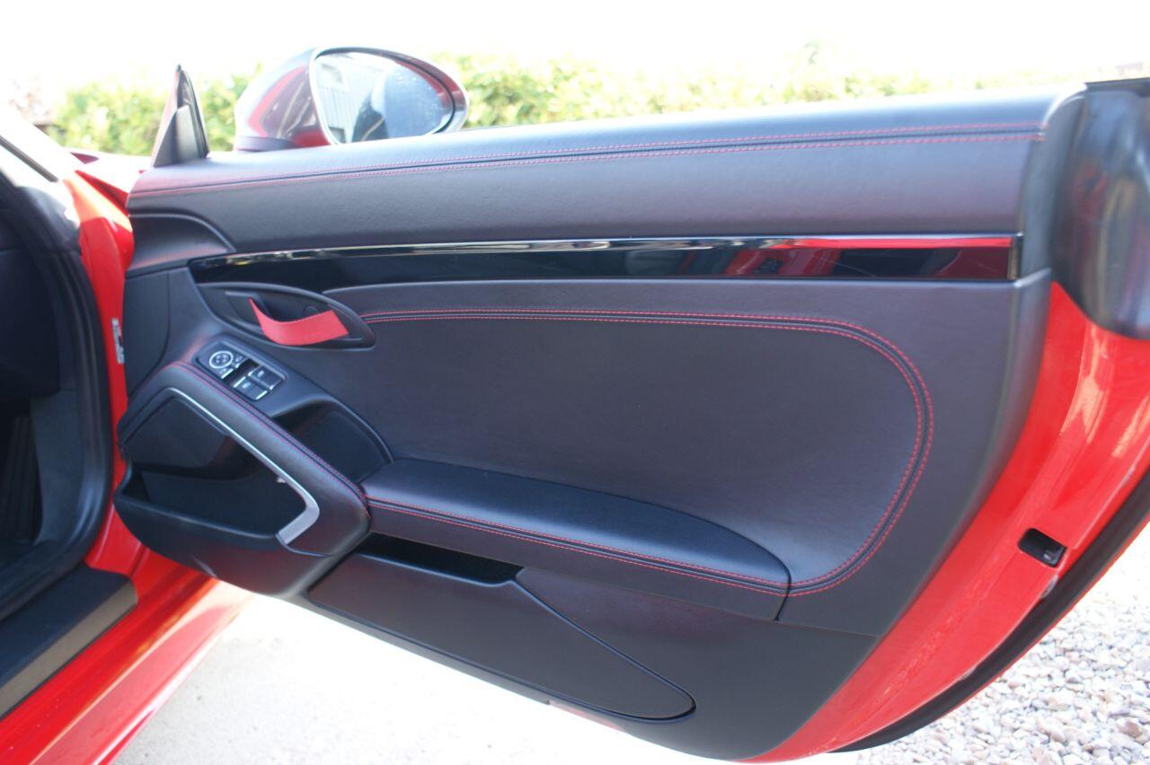 Porsche 718 Boxster view 43