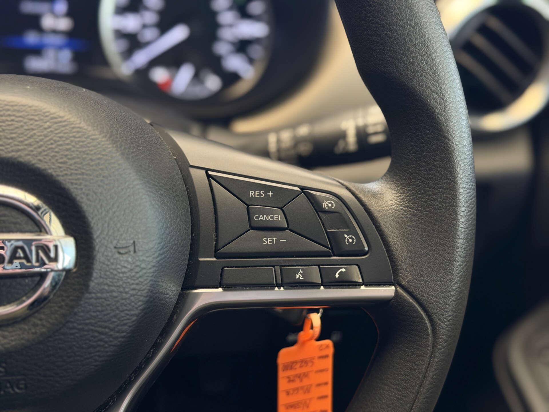 Nissan Micra view 25