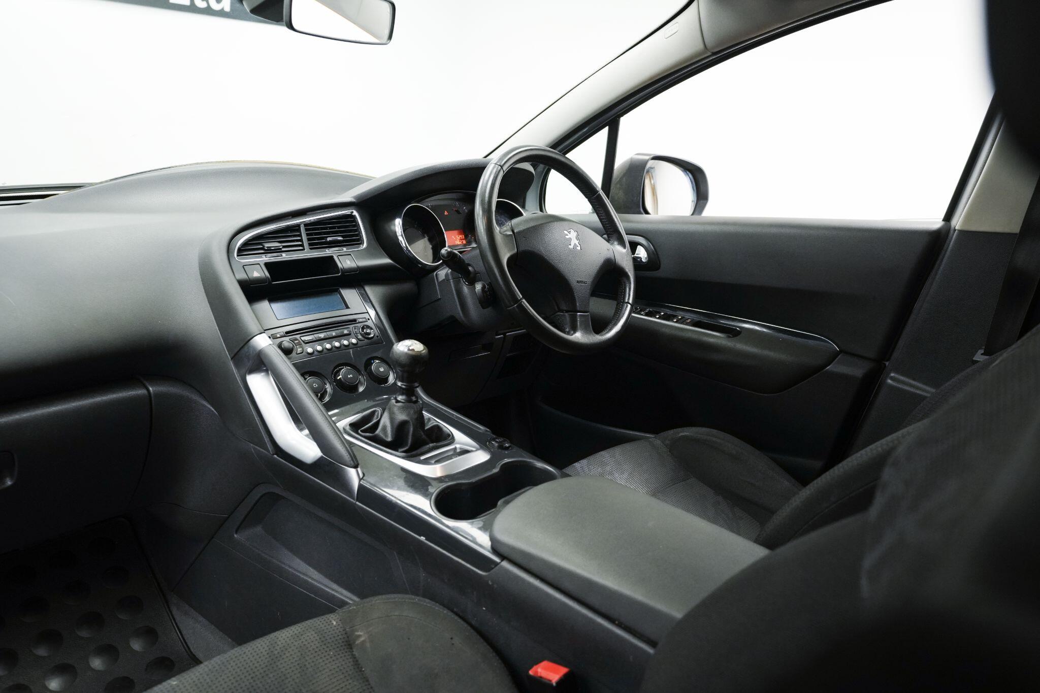 Peugeot 3008 view 19