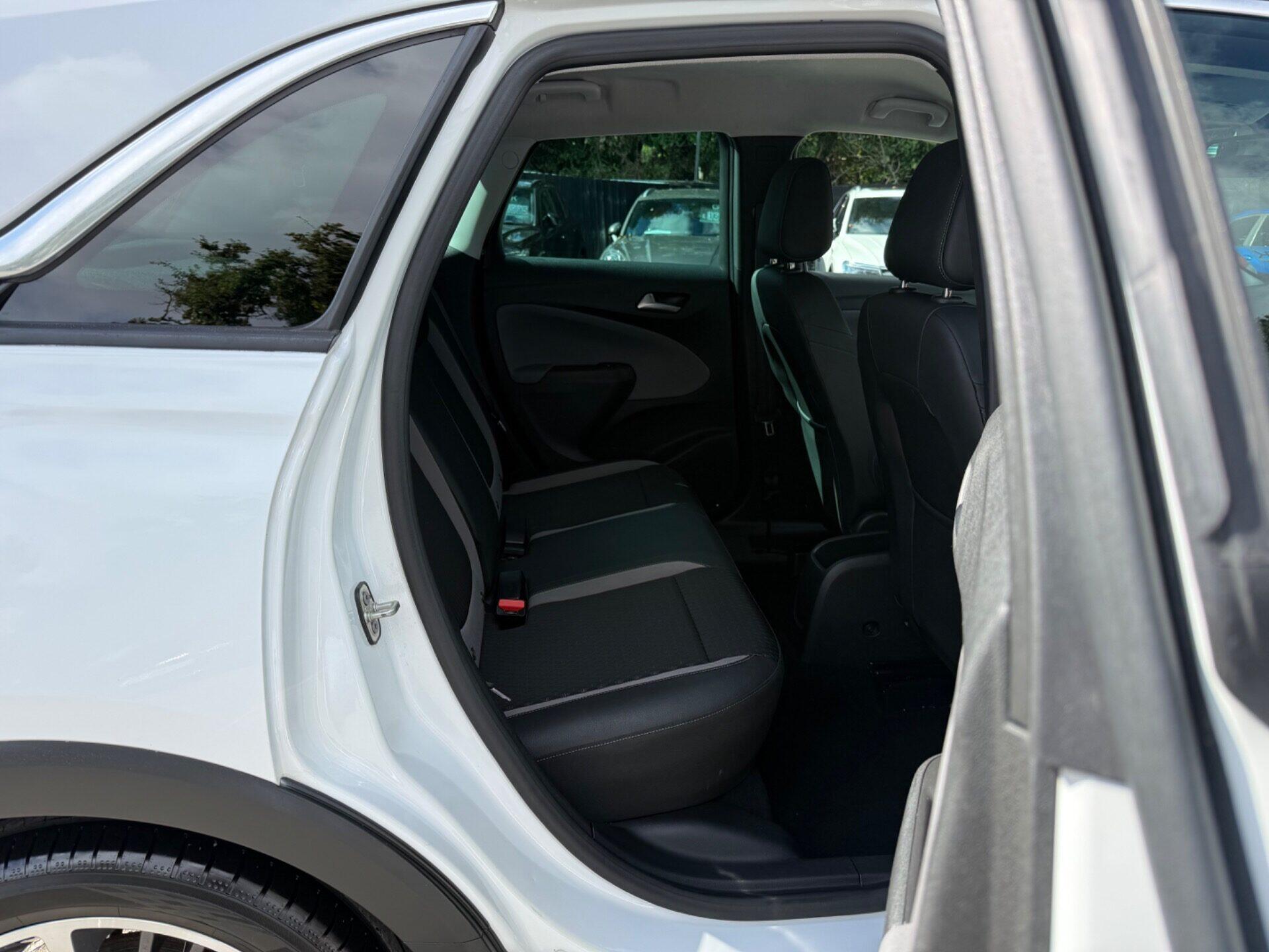 Vauxhall Crossland X view 15