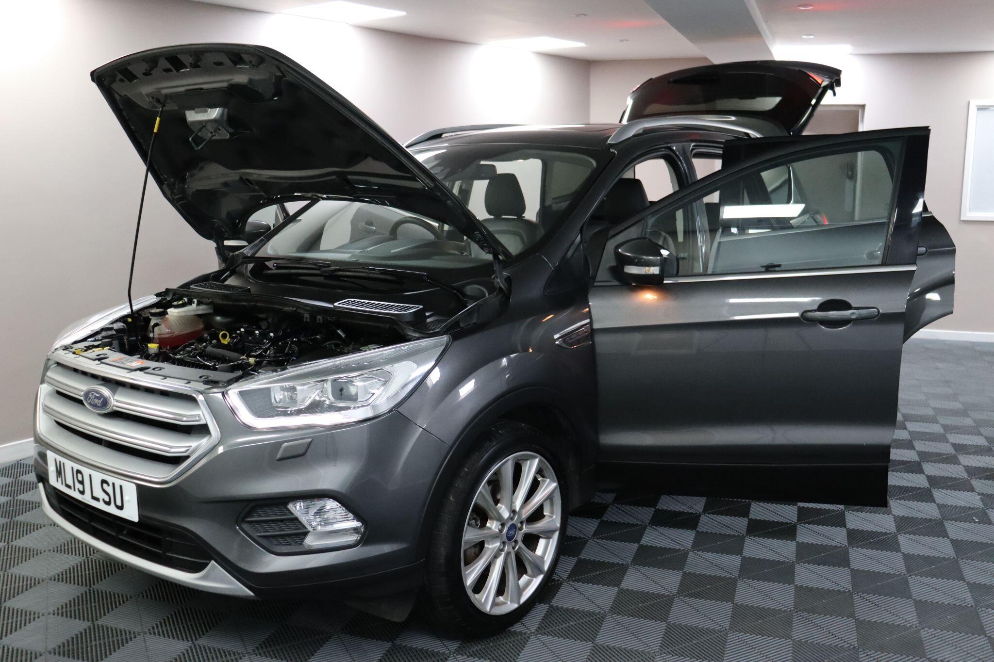 Ford Kuga view 16