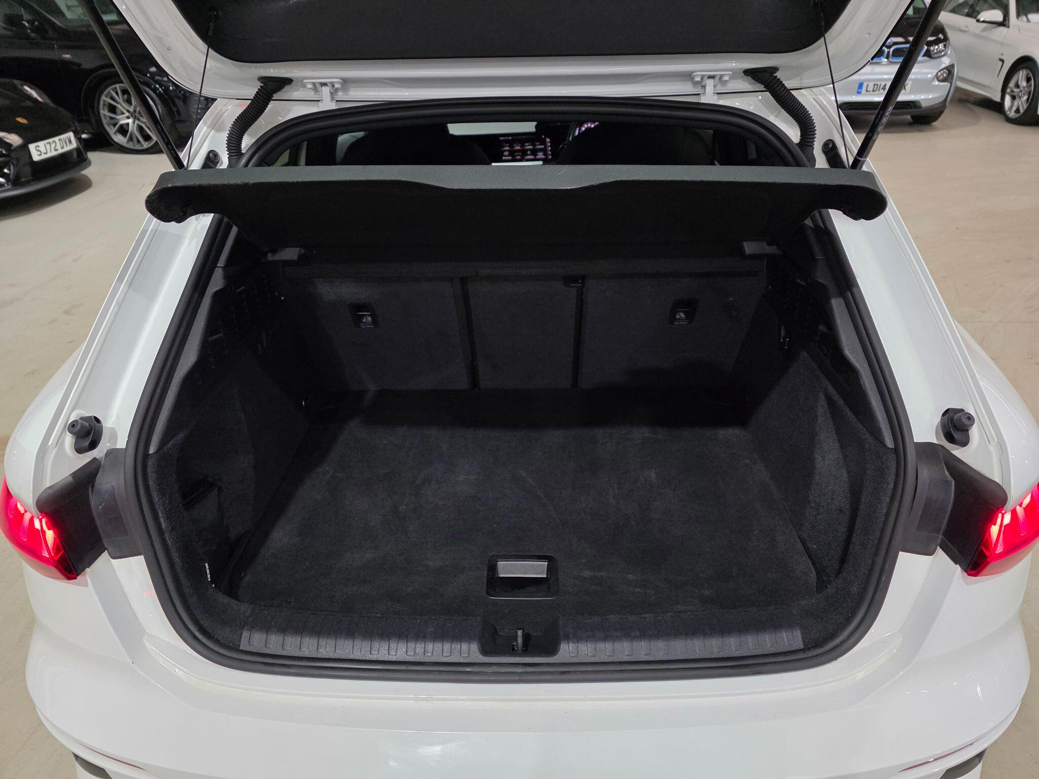 Audi A3 view 28