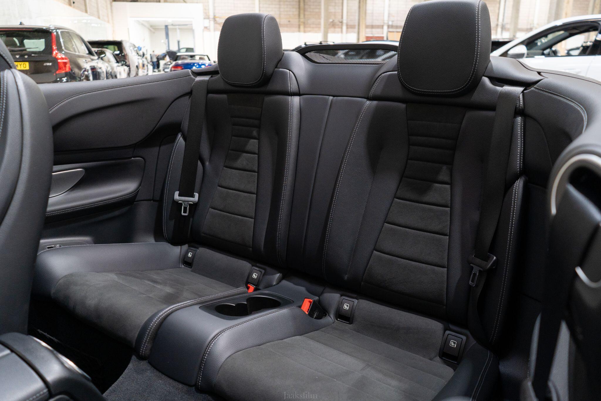 Mercedes-Benz E-Class view 18