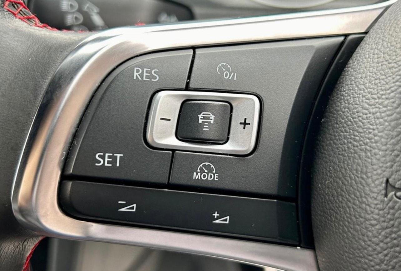 Volkswagen Golf view 26