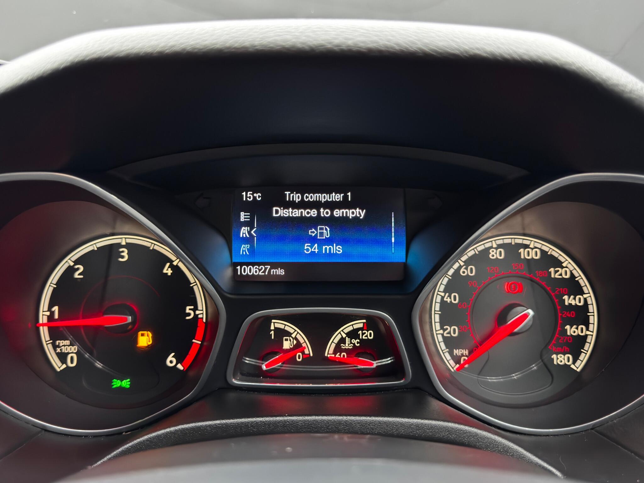 Ford Focus view 22