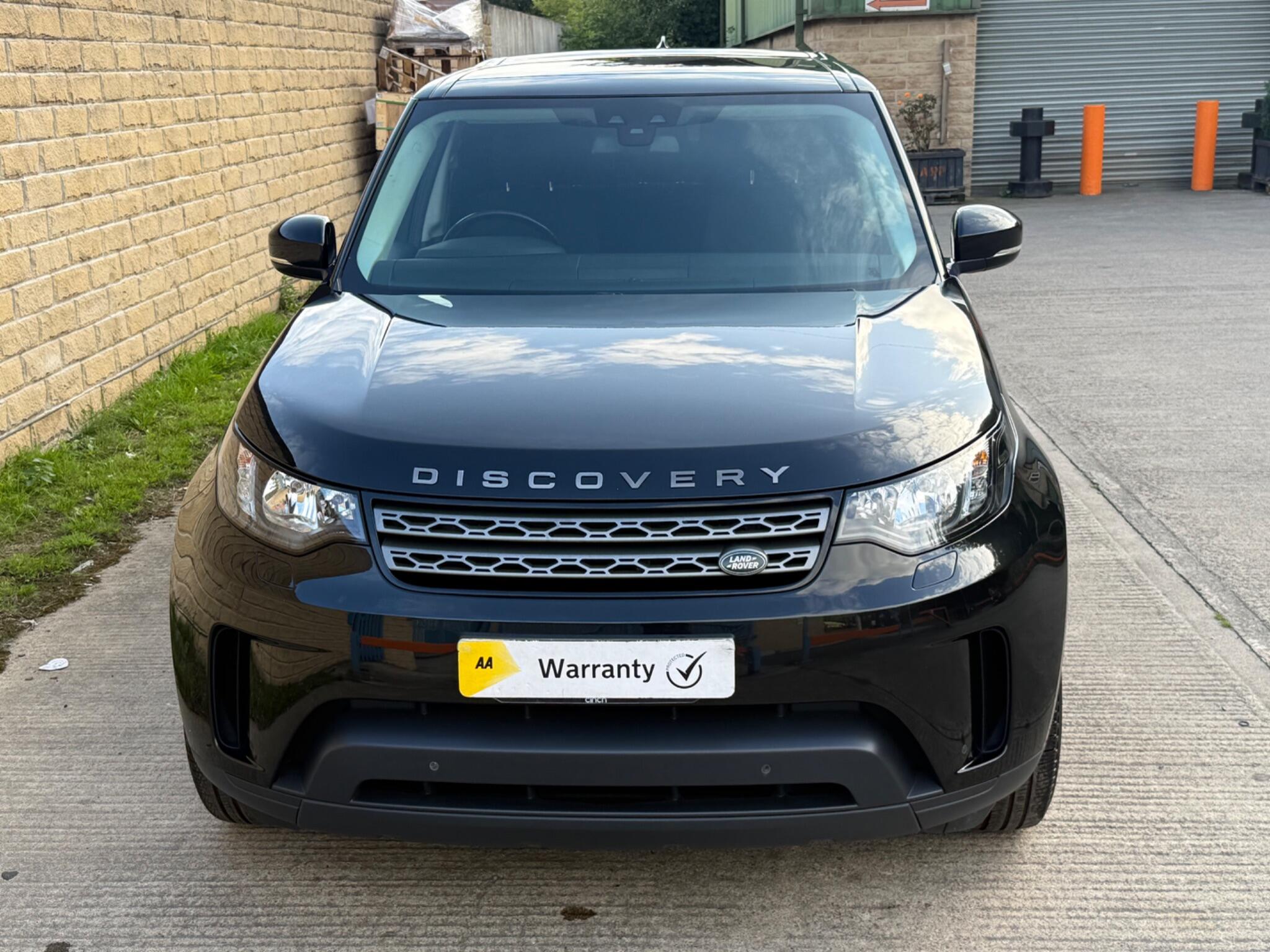 Land Rover Discovery view 5