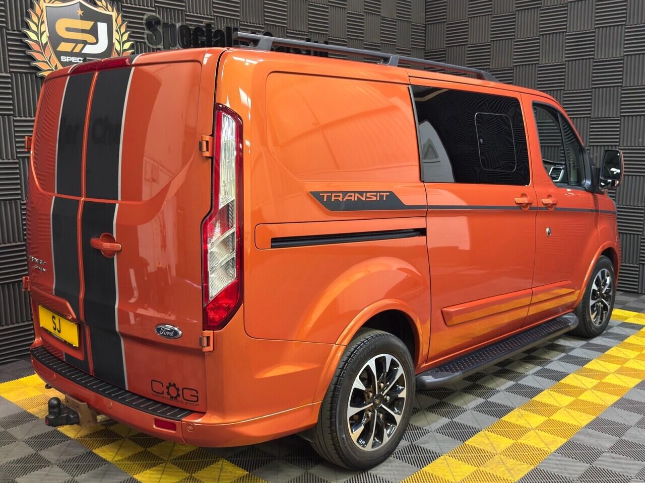 Ford Transit Custom view 6