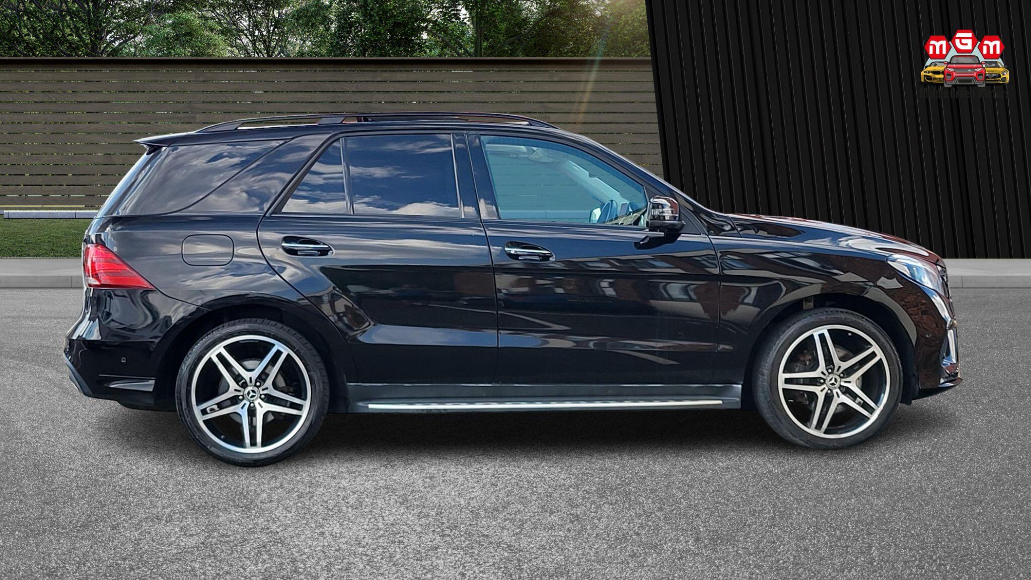 Mercedes-Benz Gle view 9