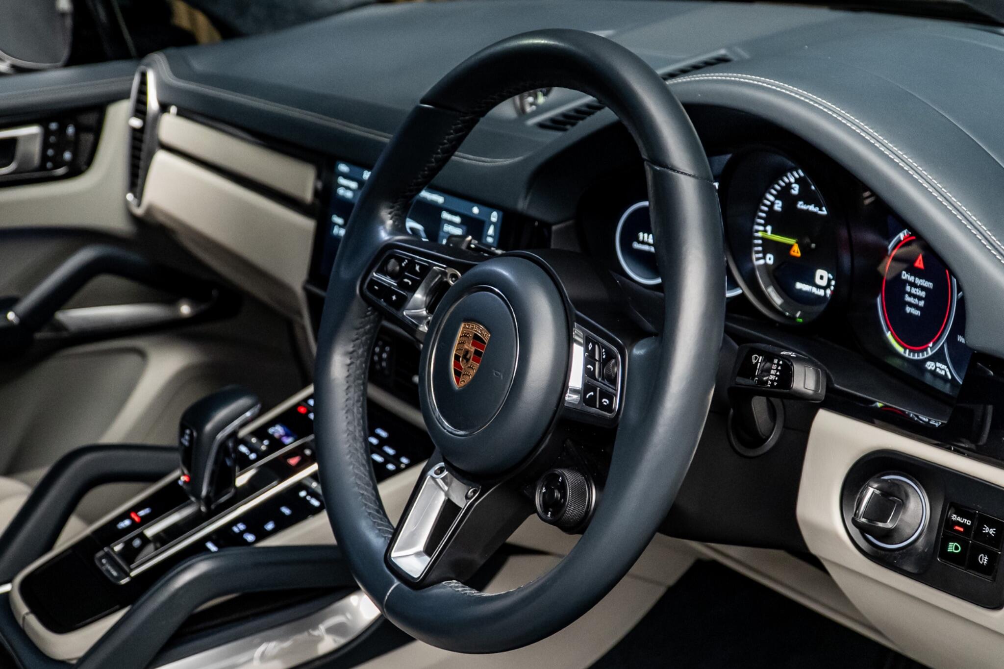 Porsche Cayenne view 28
